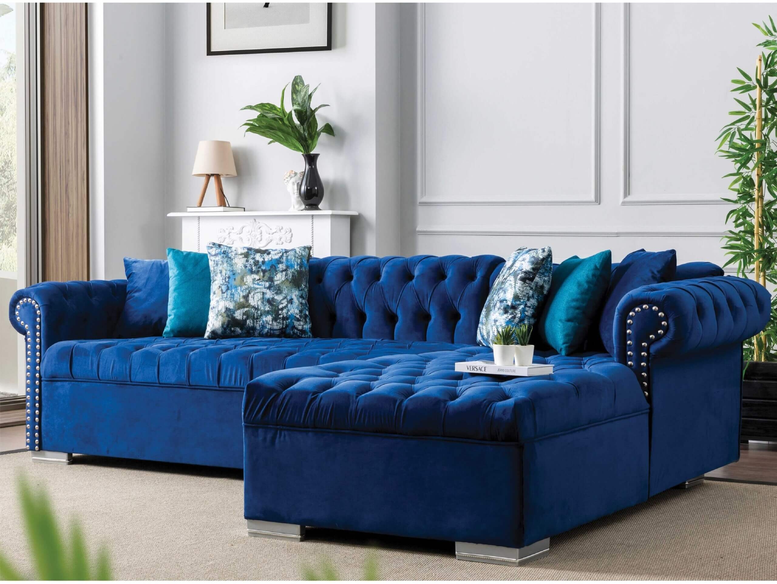 Porto Tufted Velvet Sectional Sofa w/ Right Facing Chaise