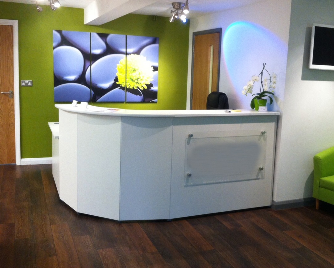 Ofimat Customizable Reception Desk