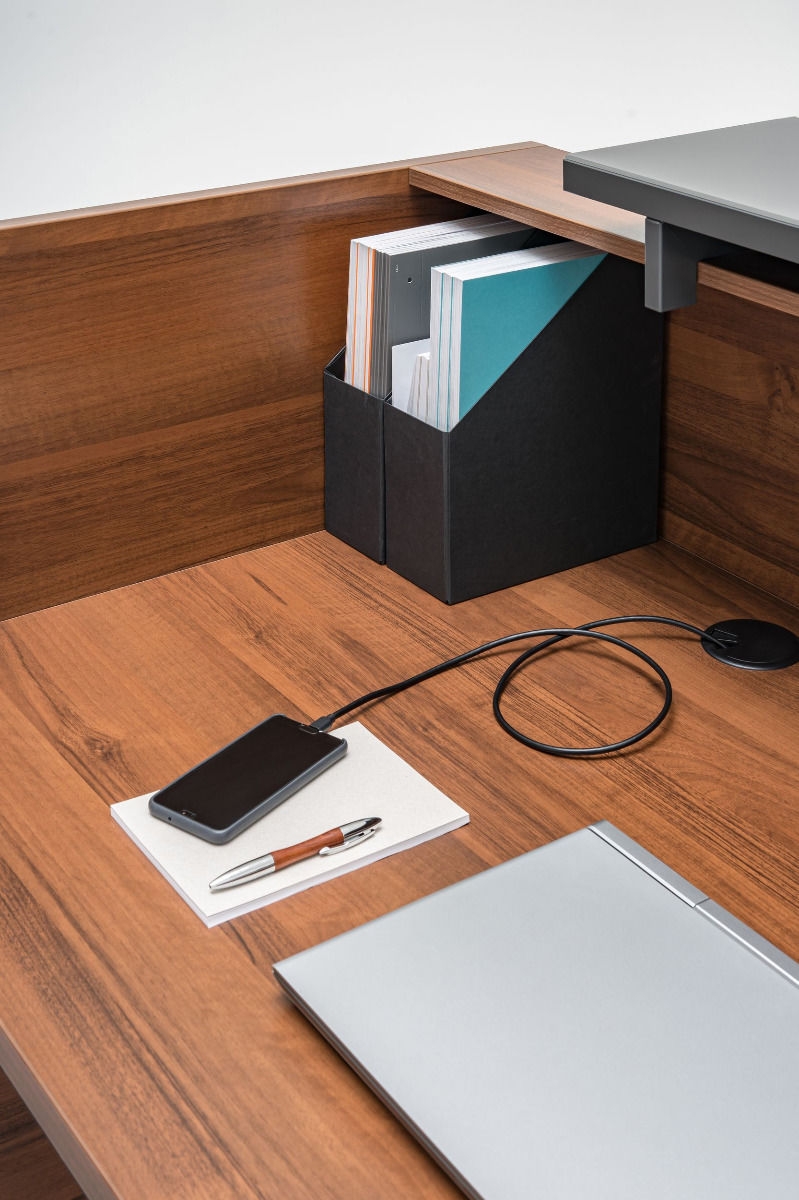 MDD Tera Straight Small Reception Desk Setup