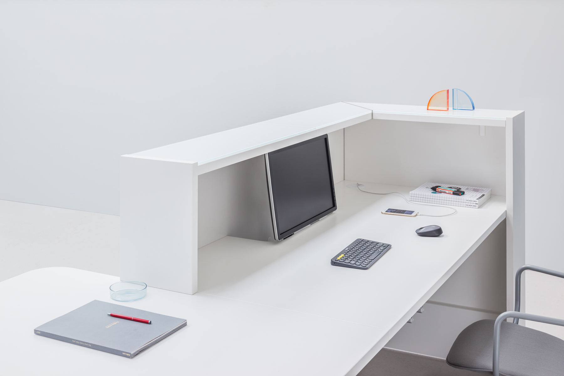 Linea 96" Large Reception Desk