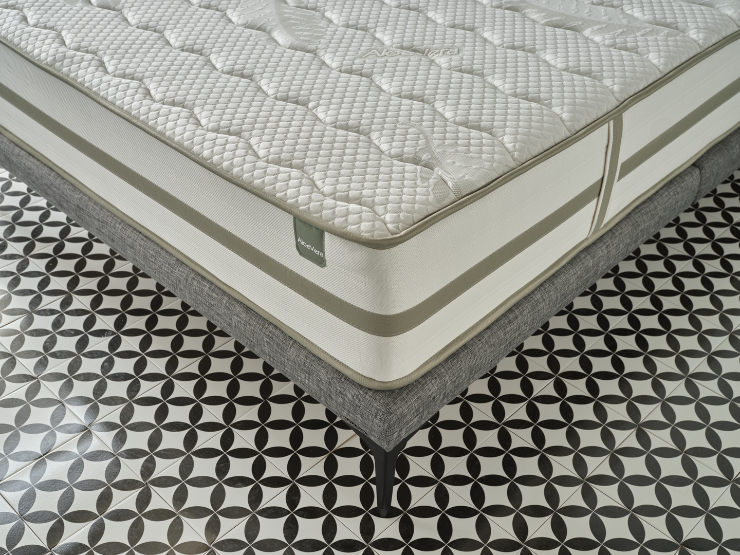 Refine Foam Queen Size Mattress