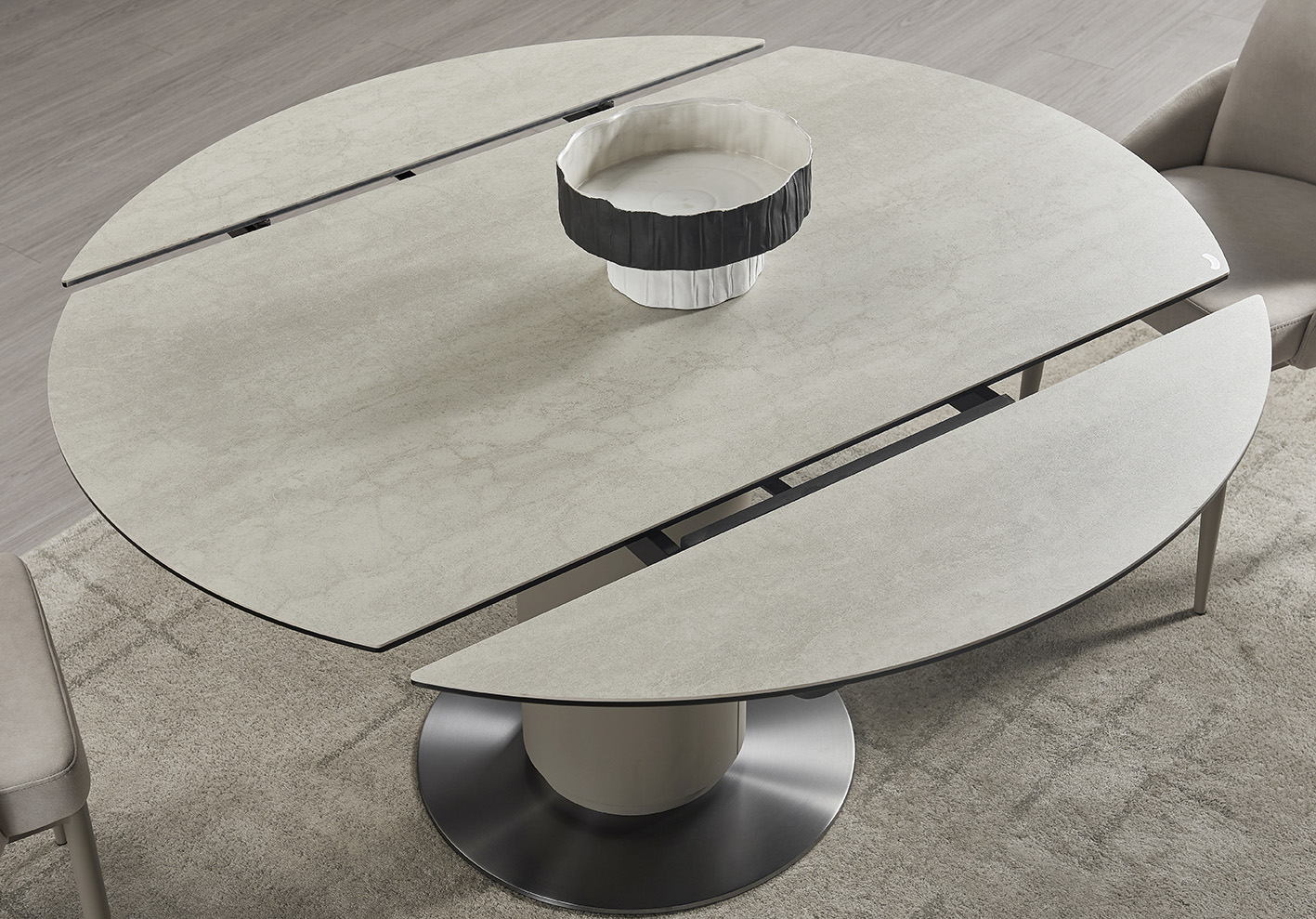 RH 130 Ceramic/Stainless Steel Extension Dining Table