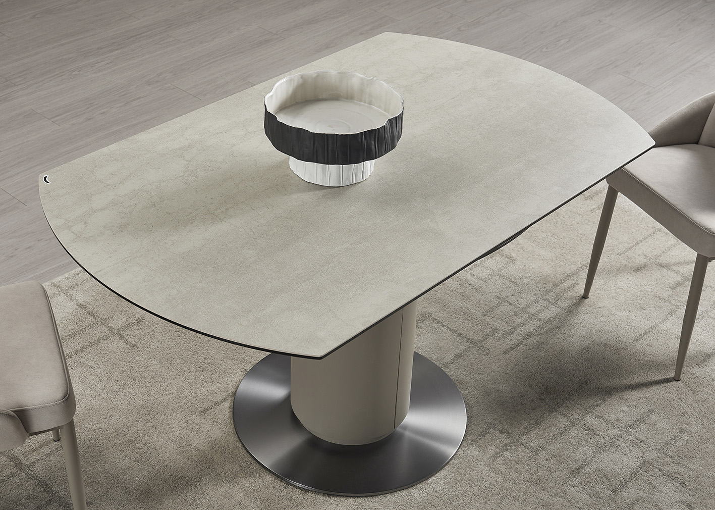 RH 130 Ceramic/Stainless Steel Extension Dining Table