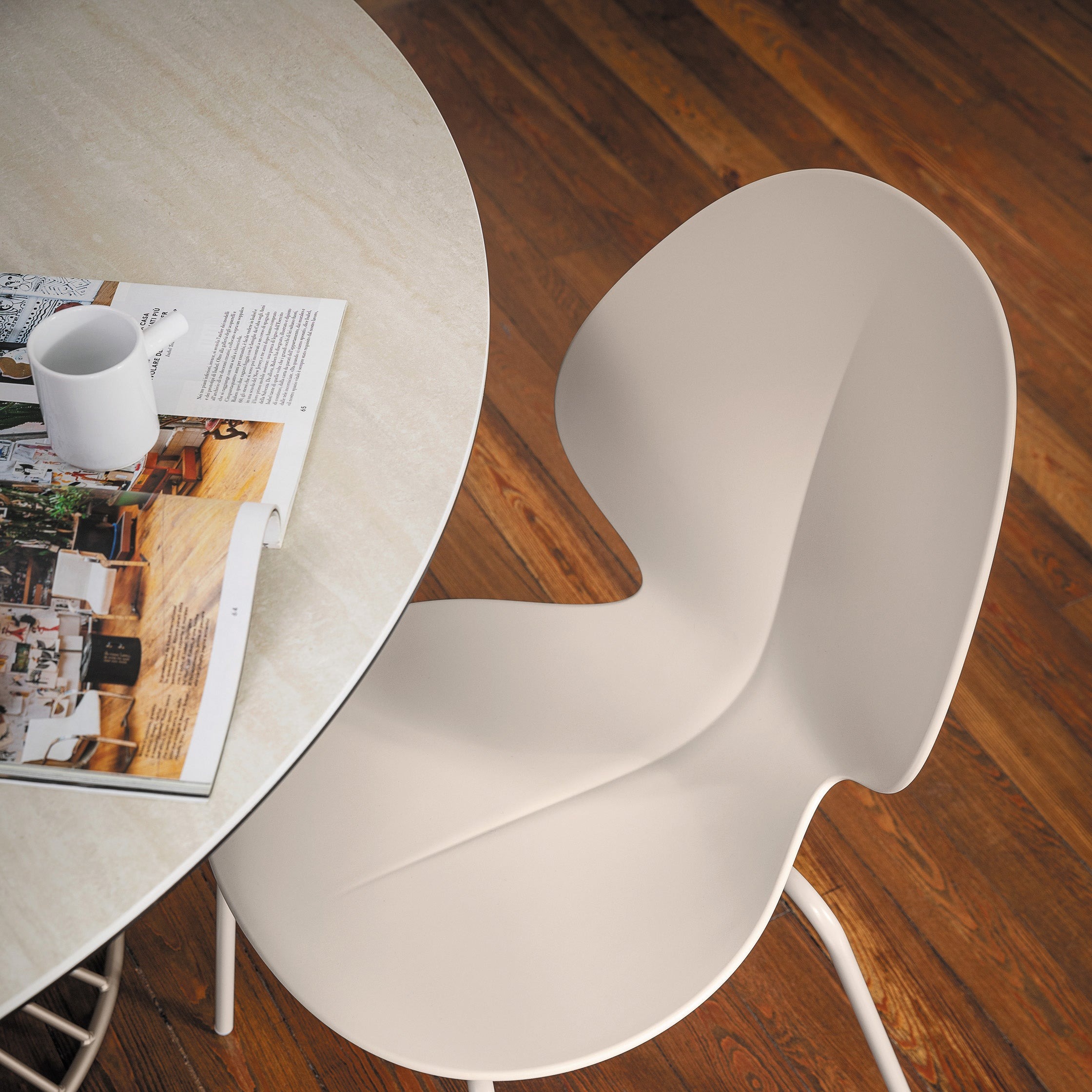 Vortex Metal/Ceramic Round Dining Table