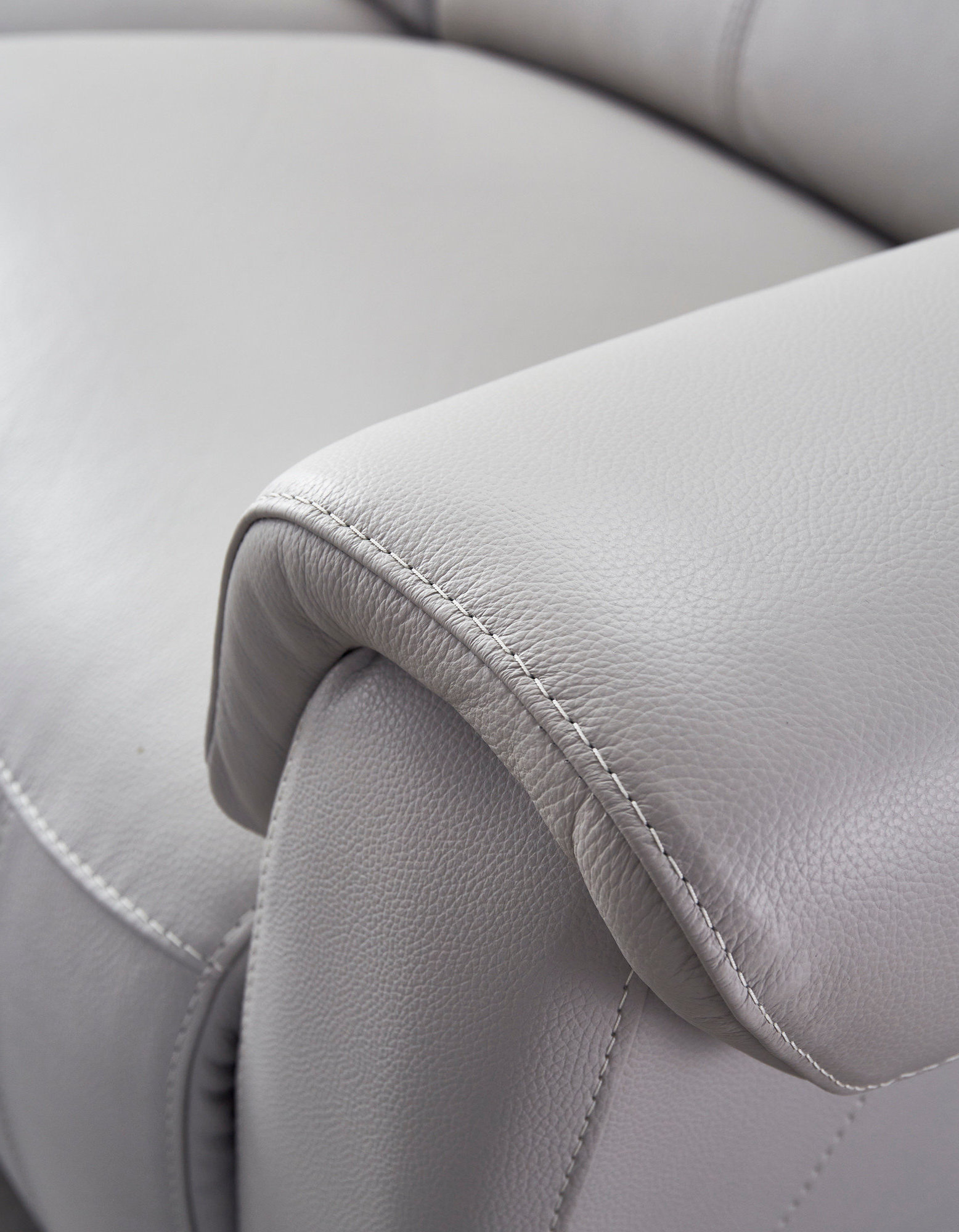 S275 Leather Reclining Sofa Chaise