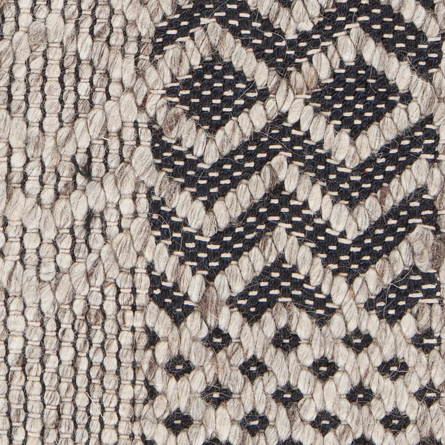 Salona Wool/Viscose Rectangular Hand-woven Rug, 5' x 7'6"