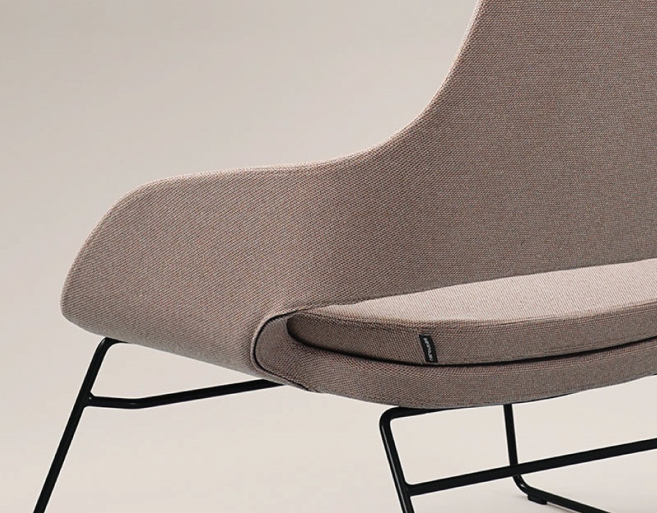 Sandie Office Lounge Chair w/Wire Steel Frame