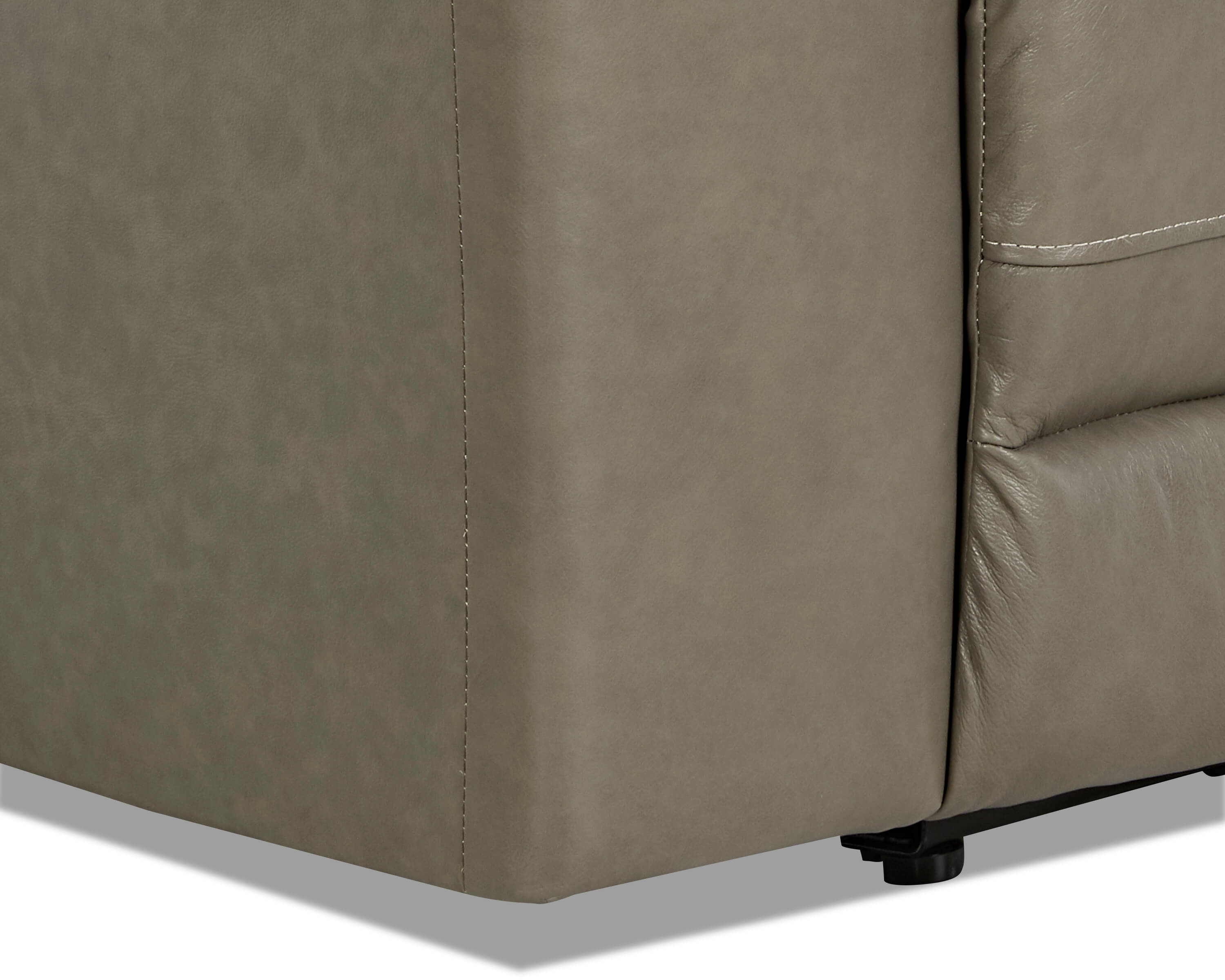 Klaussner Santana Leather Power Reclining Loveseat w/USB