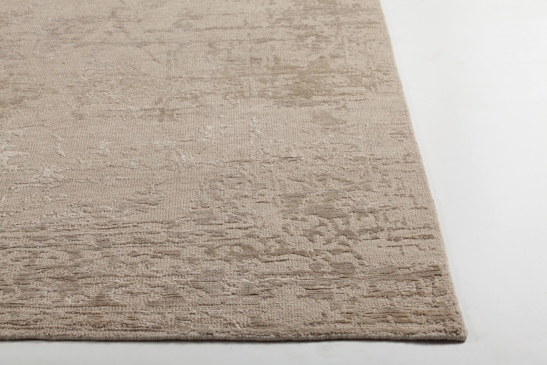 Sasha Wool/Viscose Rectangular Hand-knotted Rug, 5' x 7'6"