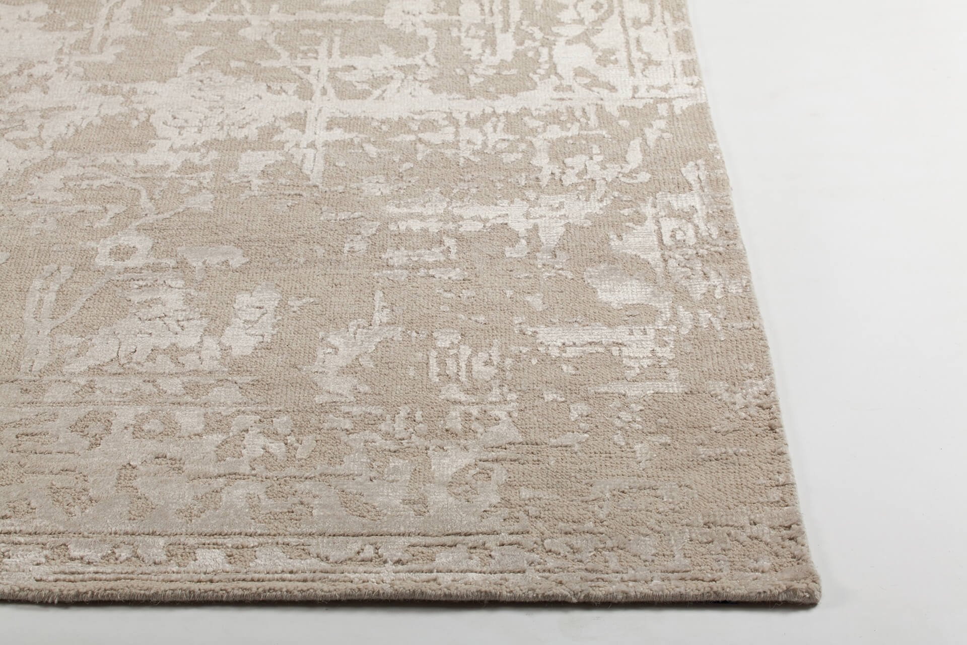 Sasha Wool/Viscose Rectangular Hand-knotted Rug, 5' x 7'6"
