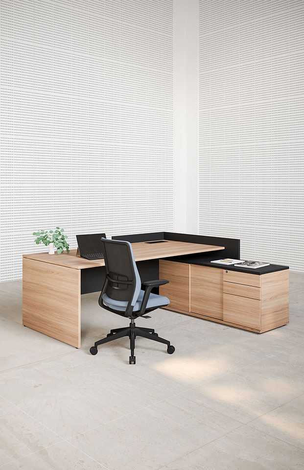 Ofimat Plus Executive Table with Corner
