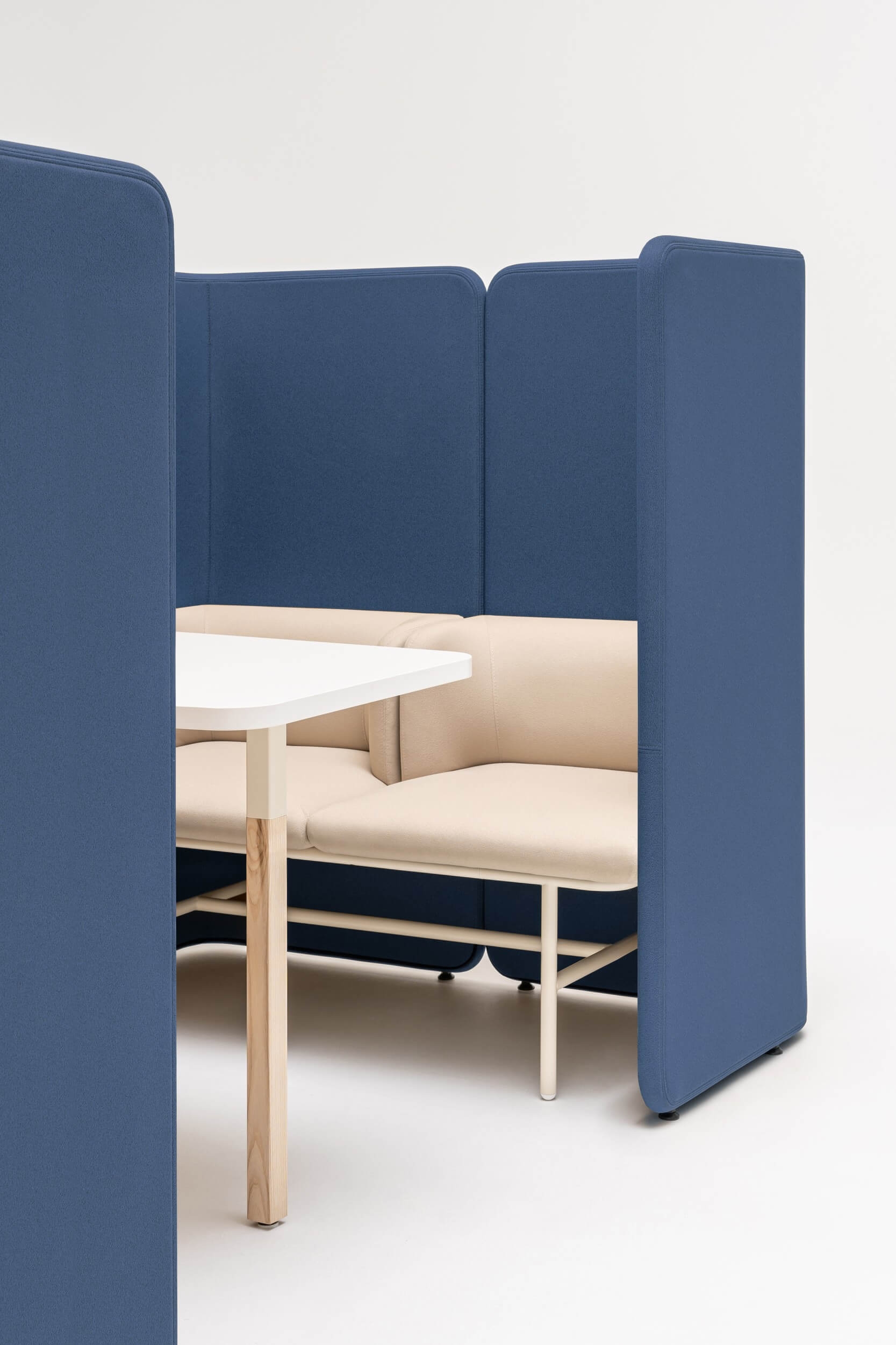 Agora Meeting Cubicle
