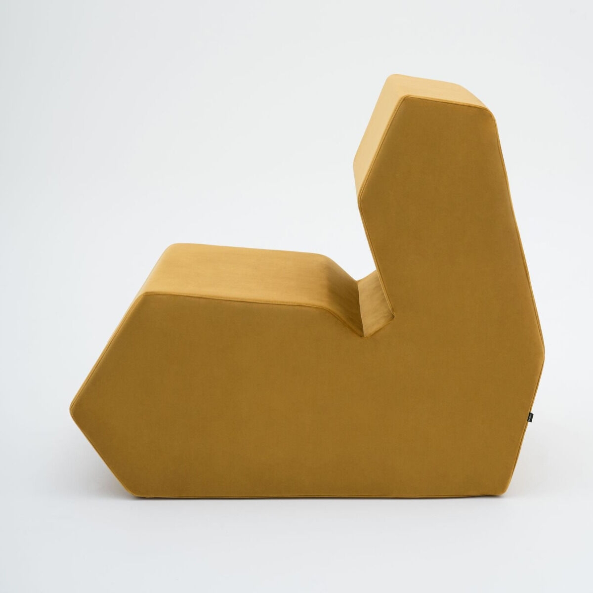 Shape Fabric Pouf w/Backrest