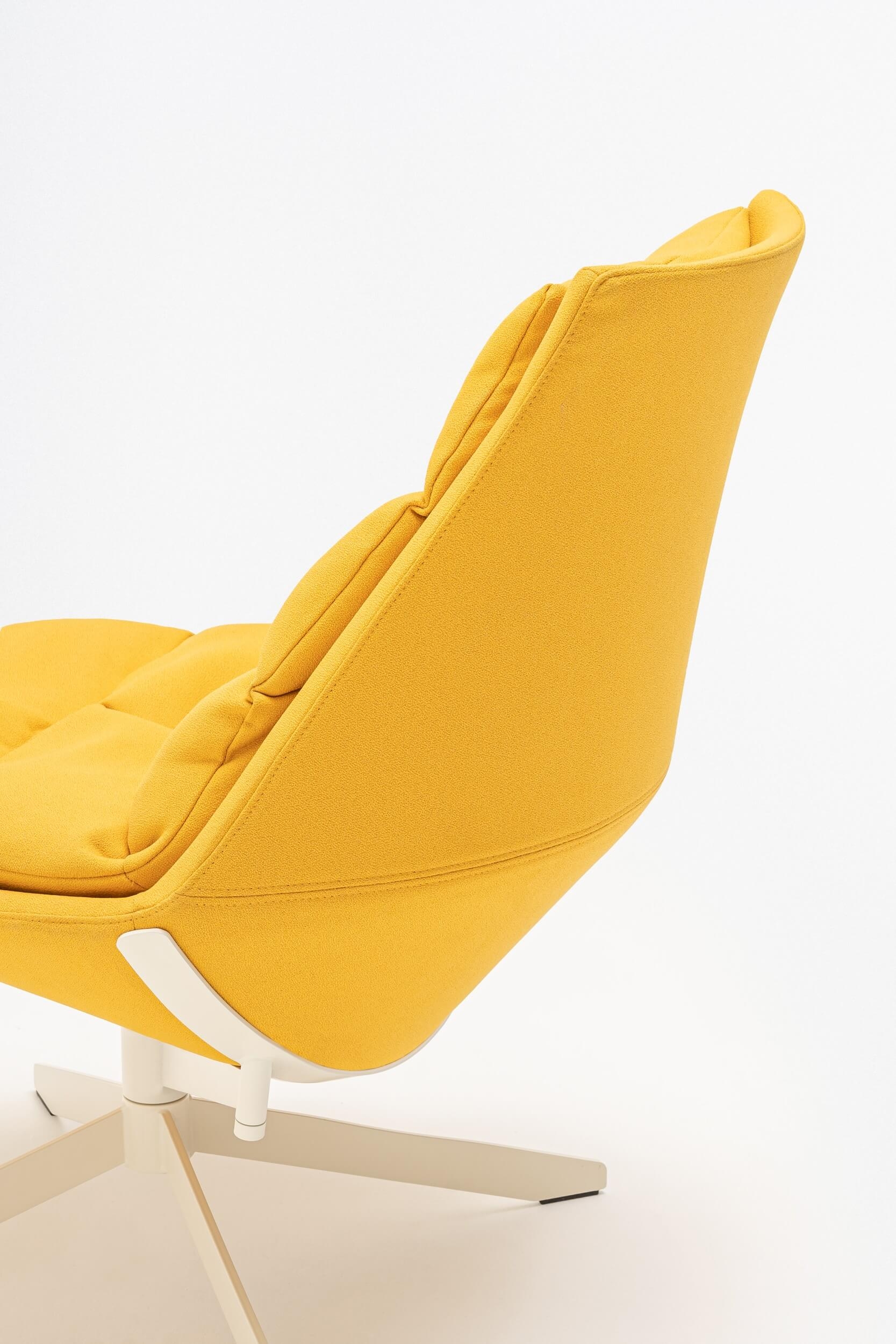 Fat Frank Fabric Office Lounge Chair w/Metal Base