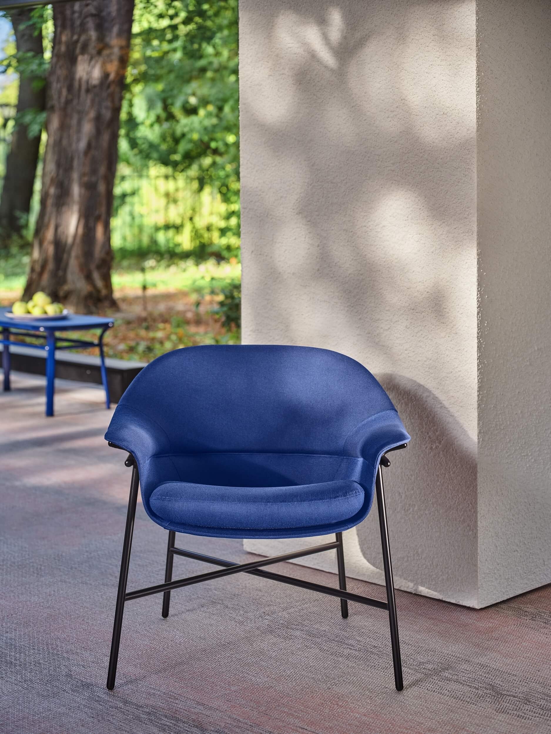 Ismo Fabric Office Lounge Chair w/Metal Base