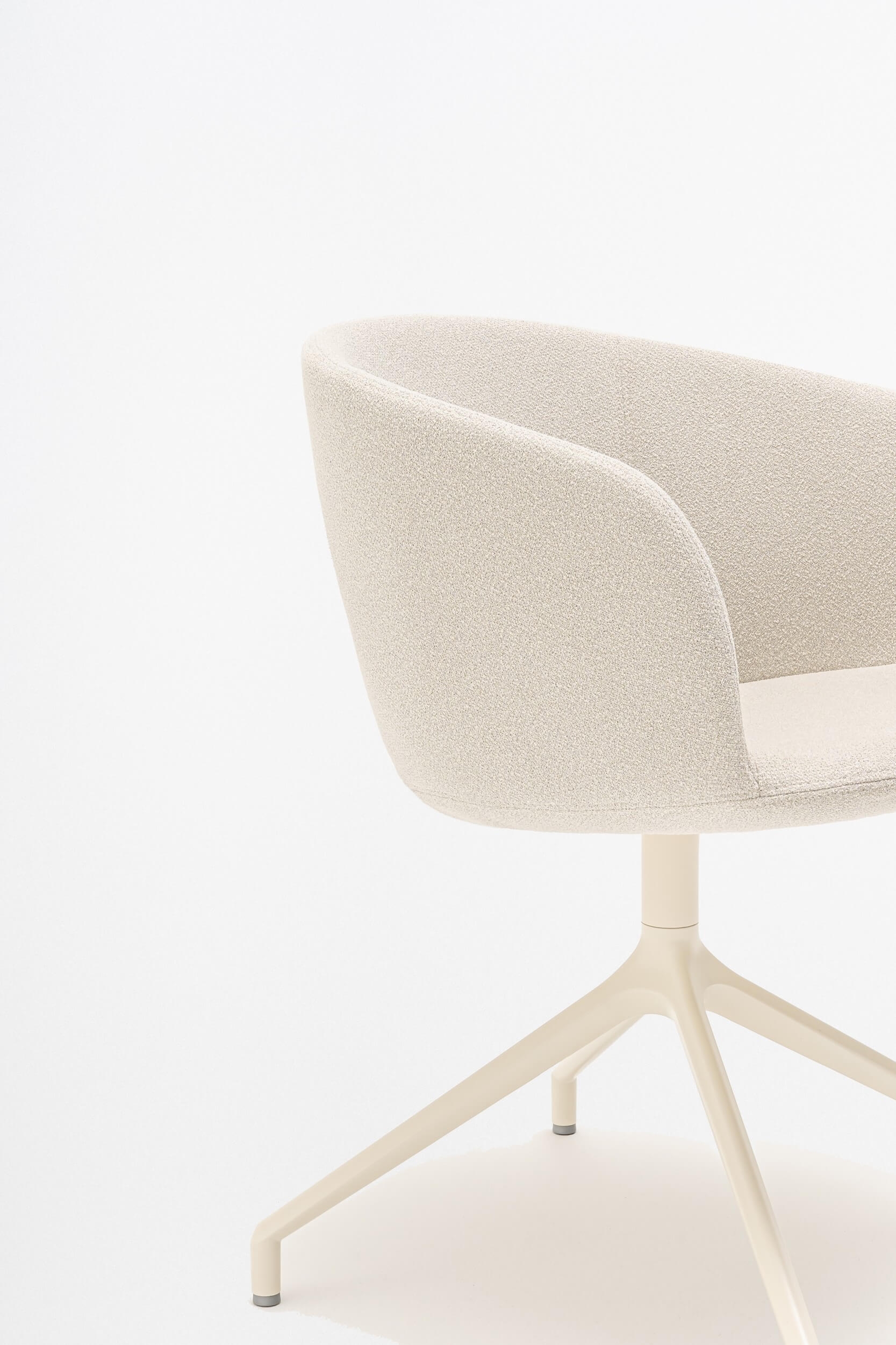 Grace Meeting Chair w/ 4-star Metal Base