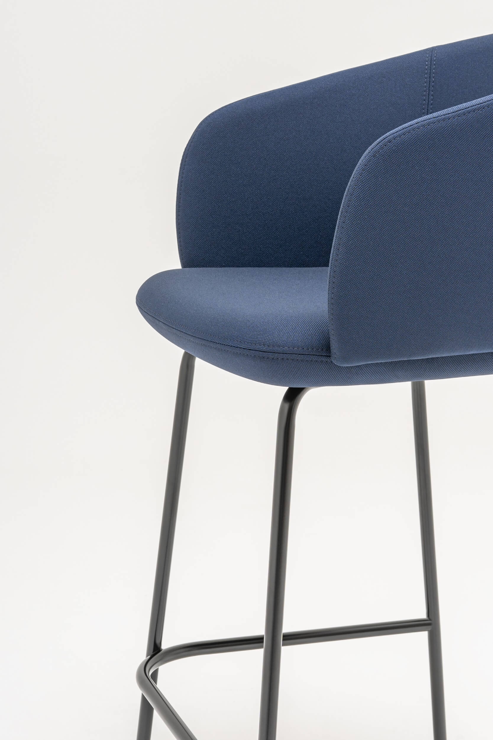 Grace Bar Stool w/4-leg Metal Base