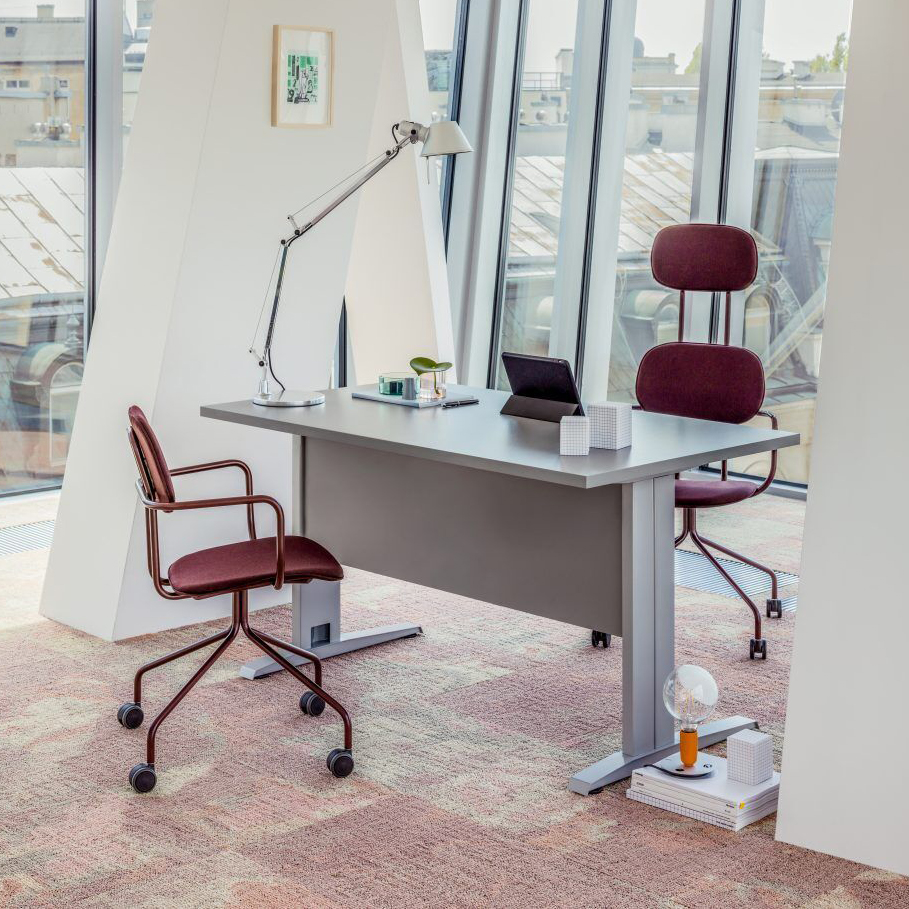 New School Upholstered Office Chair w/Headrest
