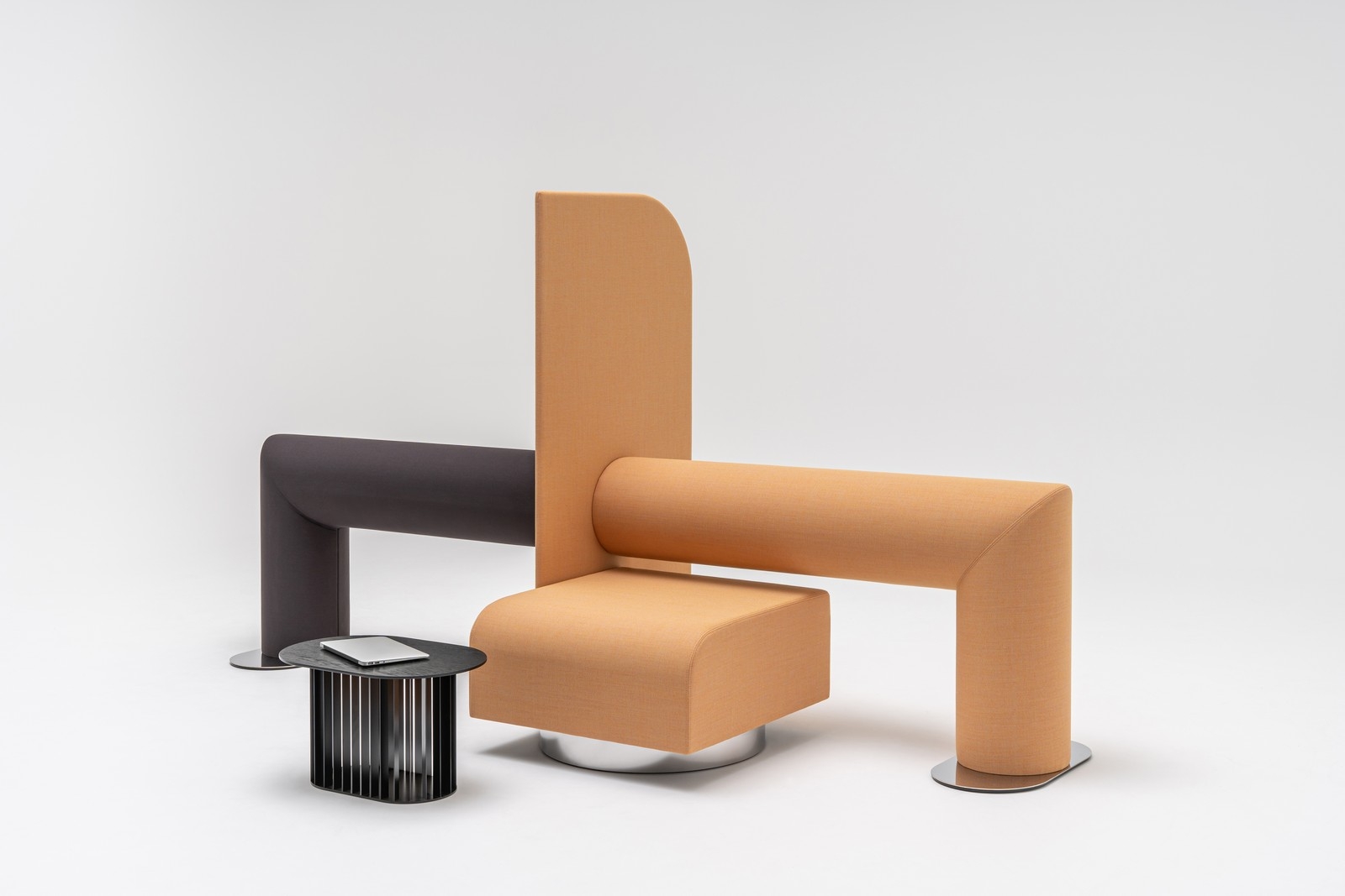 Roll Customizable Lounge Coffee Meeting Set by MDD 