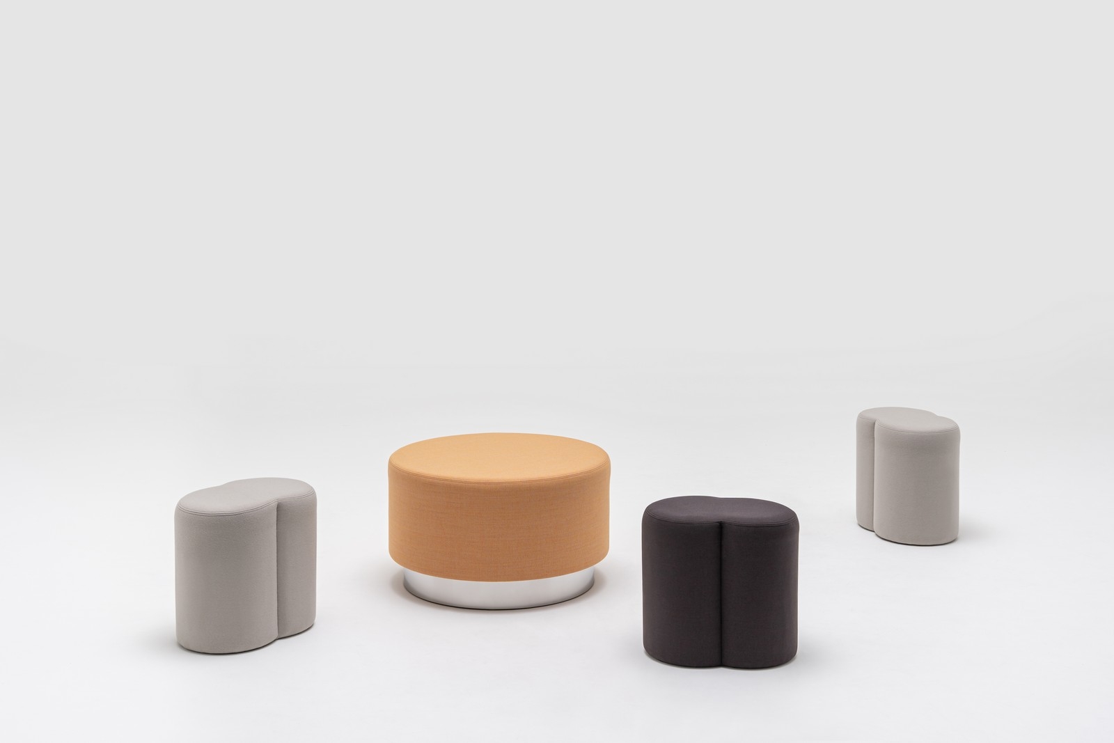 Roll Fabric Pouf