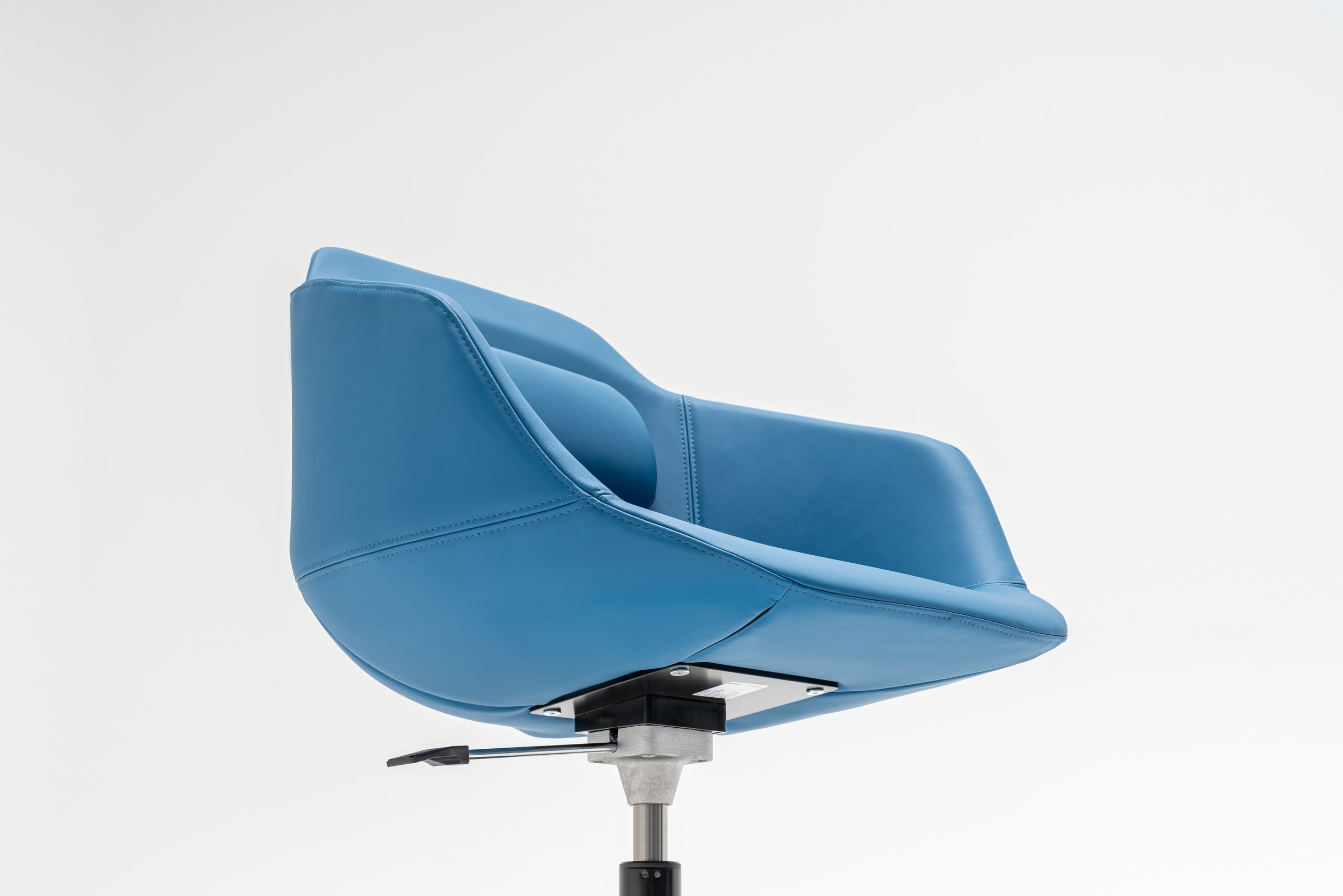 Ultra Fabric Swivel Adjustable Conference Chair w/5-star base