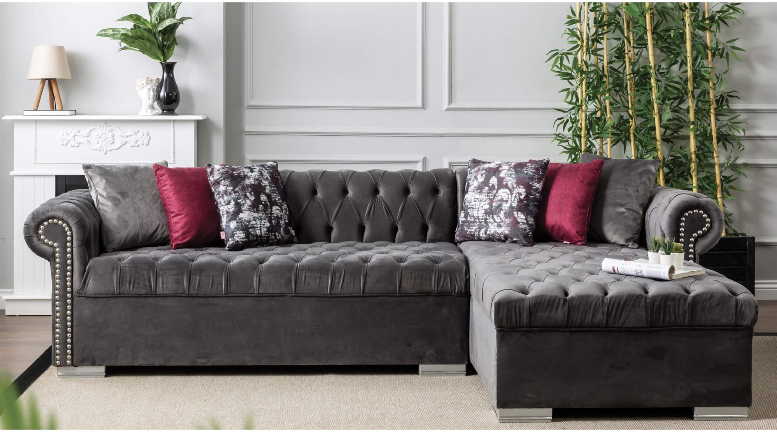 Porto Tufted Velvet Sectional Sofa w/ Right Facing Chaise