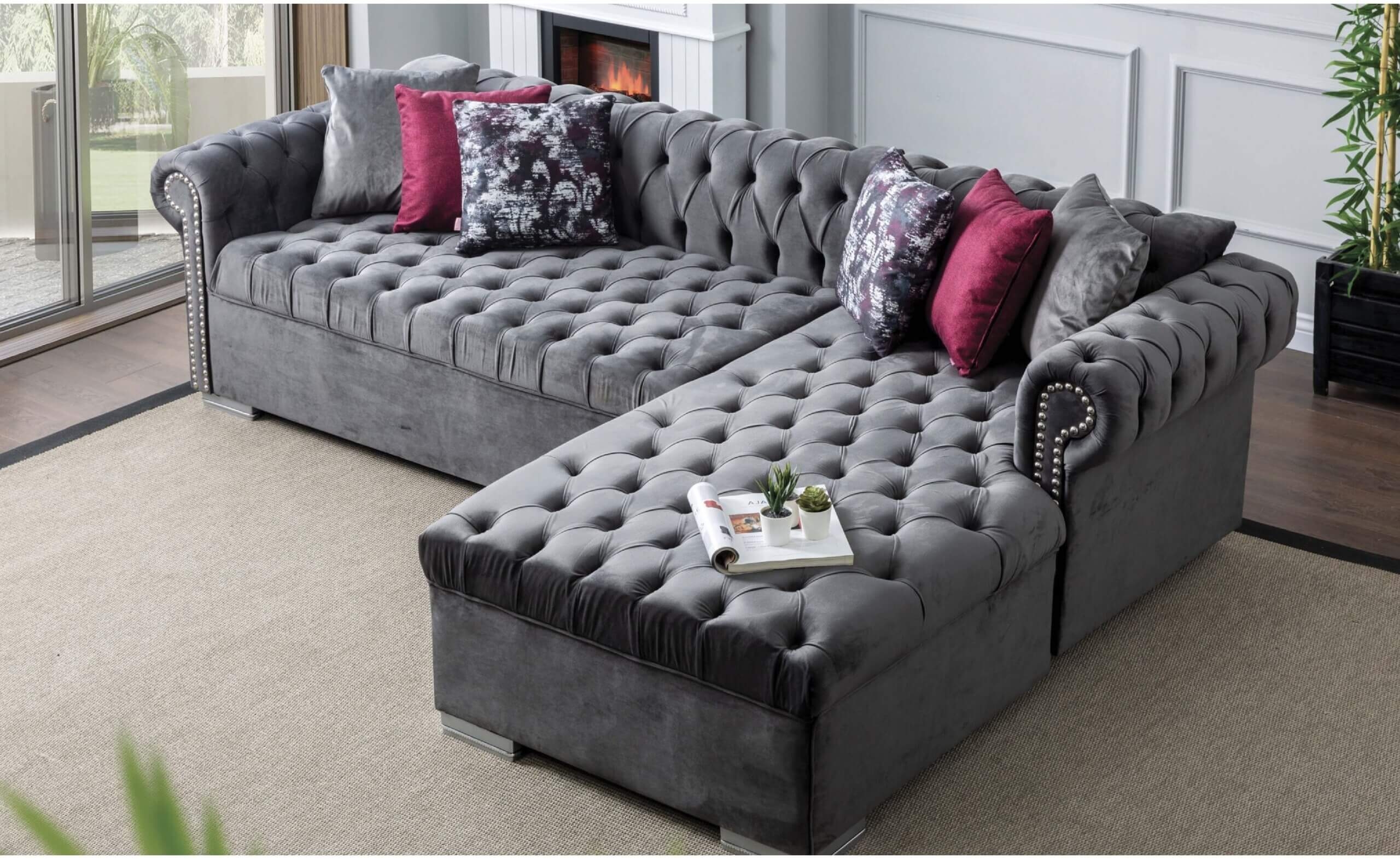 Porto Tufted Velvet Sectional Sofa w/ Right Facing Chaise