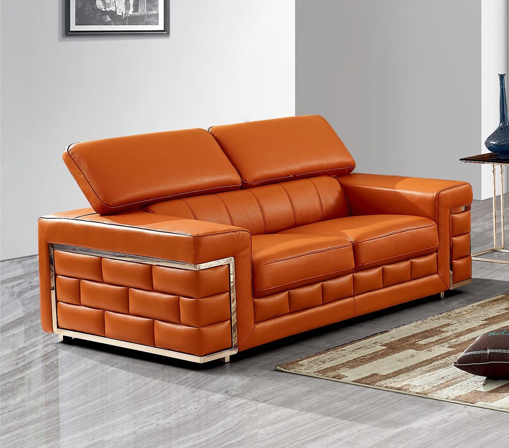 SF 800 Italian Leather Loveseat w/Adjustable Headrest