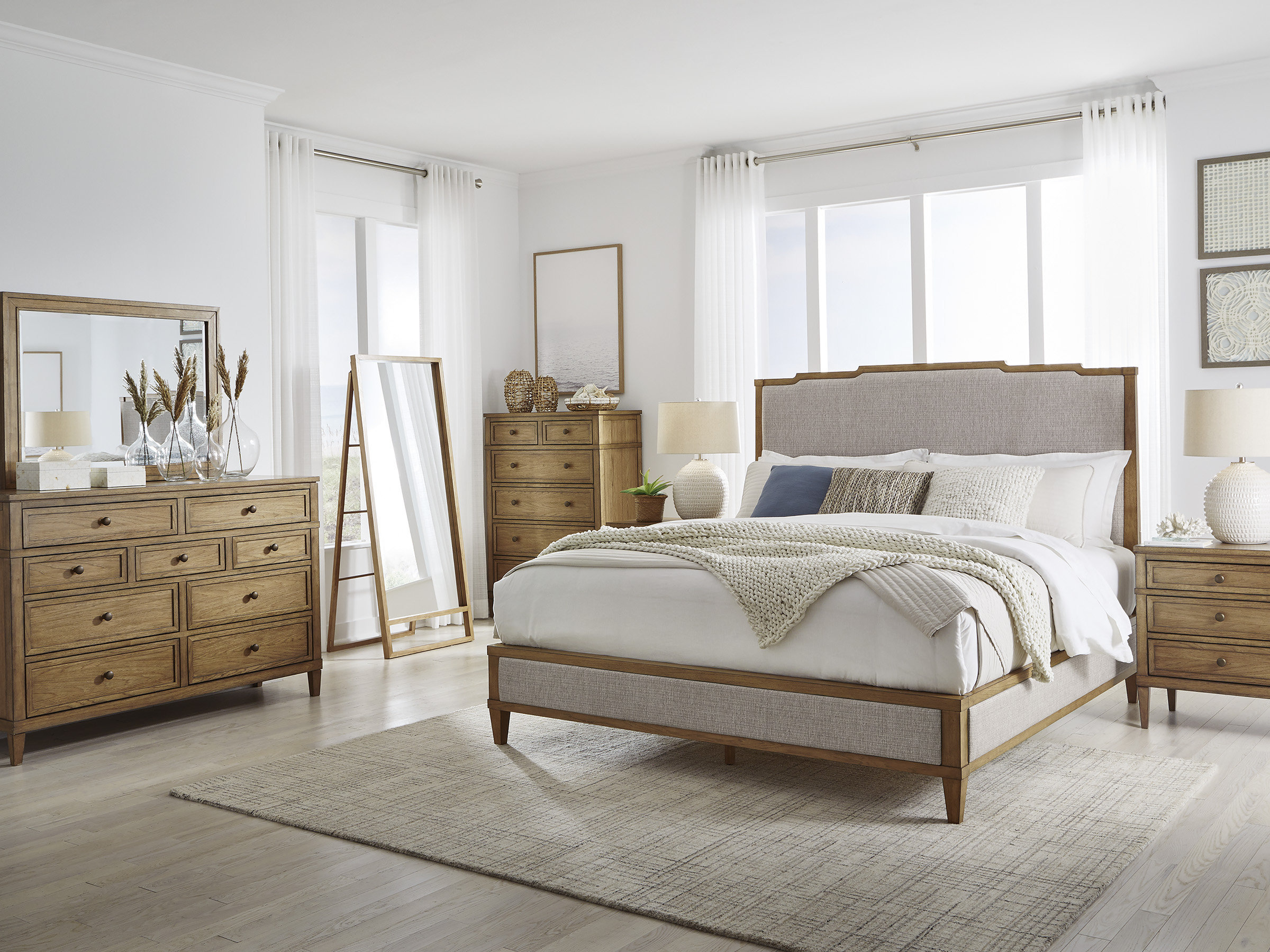 Sharlance Polyester/Wood Panel Bed, California King 