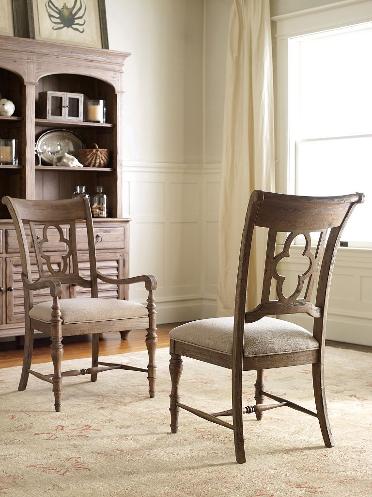 Weatherford Canterbury Rectangular Wood Extendable Dining Room Set