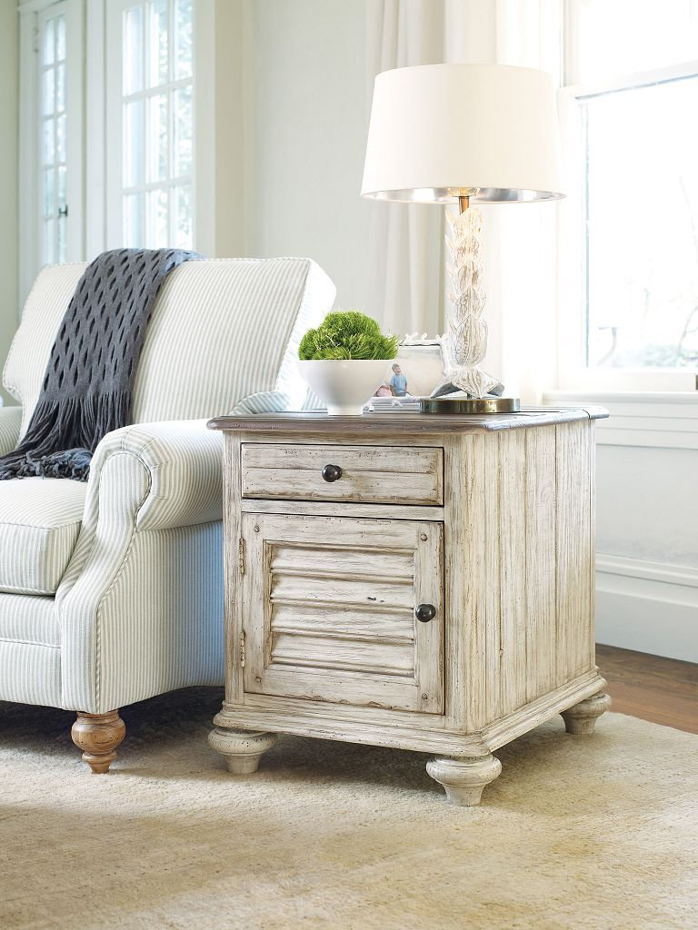 Weatherford Rectangular Wood 1-Drawer Chairside Table w/Door
