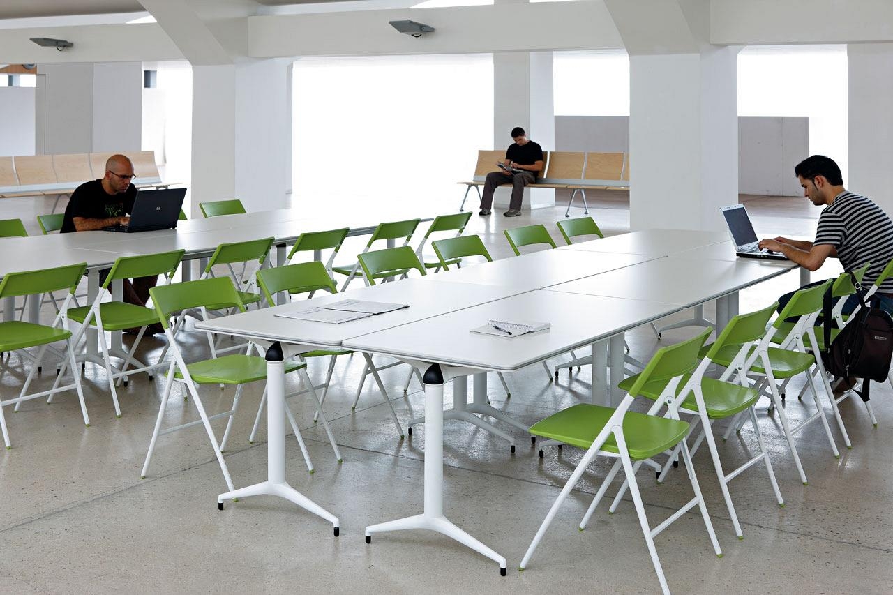 Plek Folding Chair