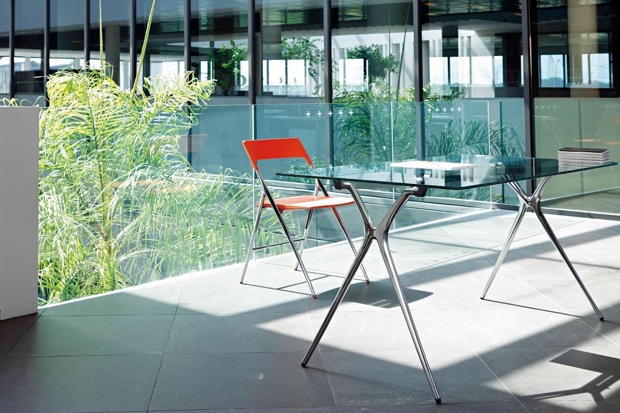 Plek Folding Chair