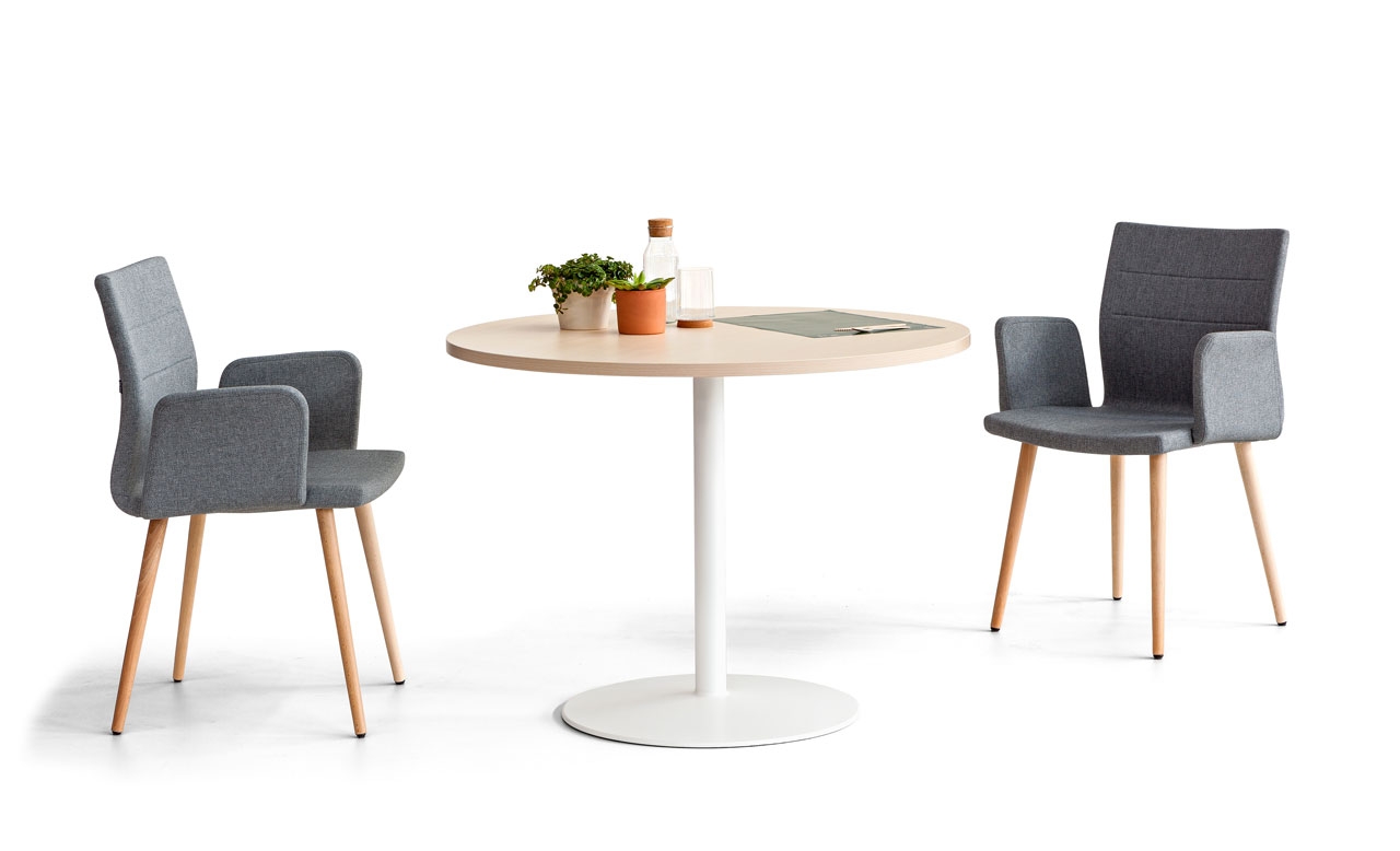 Uma Fabric Office Armchair w/Wooden Legs