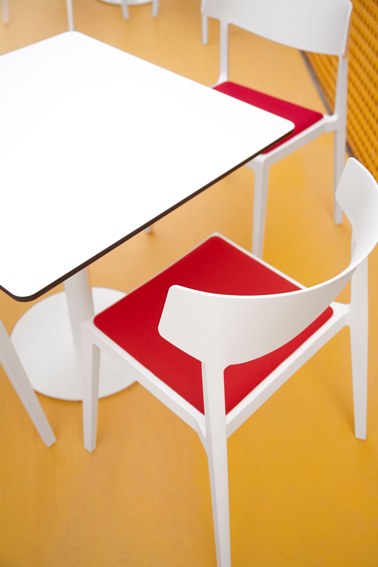 Wing Polypropylene Stackable Armless Chair