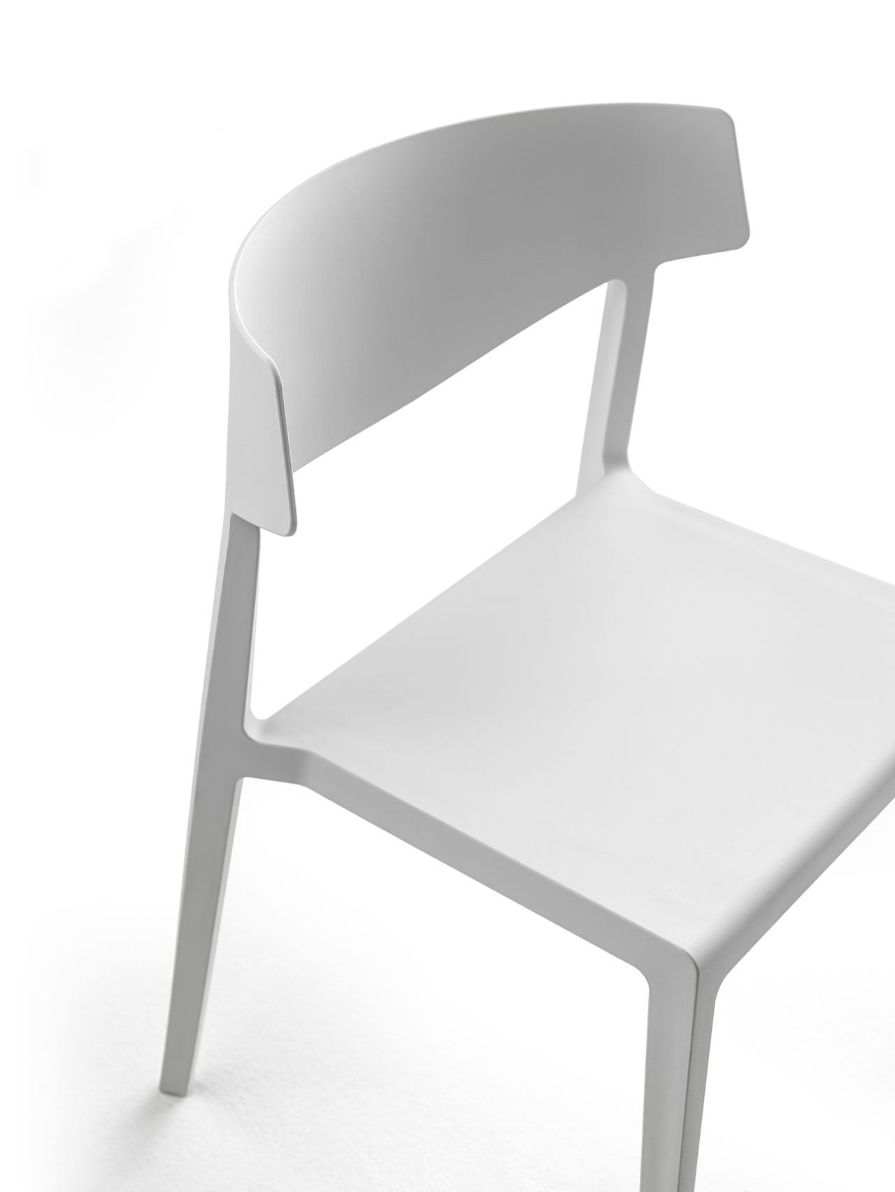 Wing Polypropylene Stackable Armless Chair