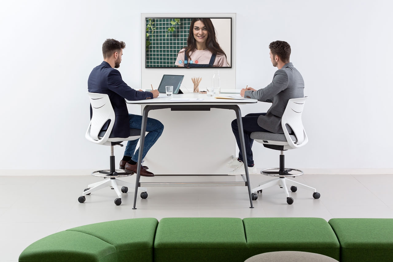 Efit 40 Adjustable Swivel Office Draughtsman Chair w/Footrest & Synchro Mechanism