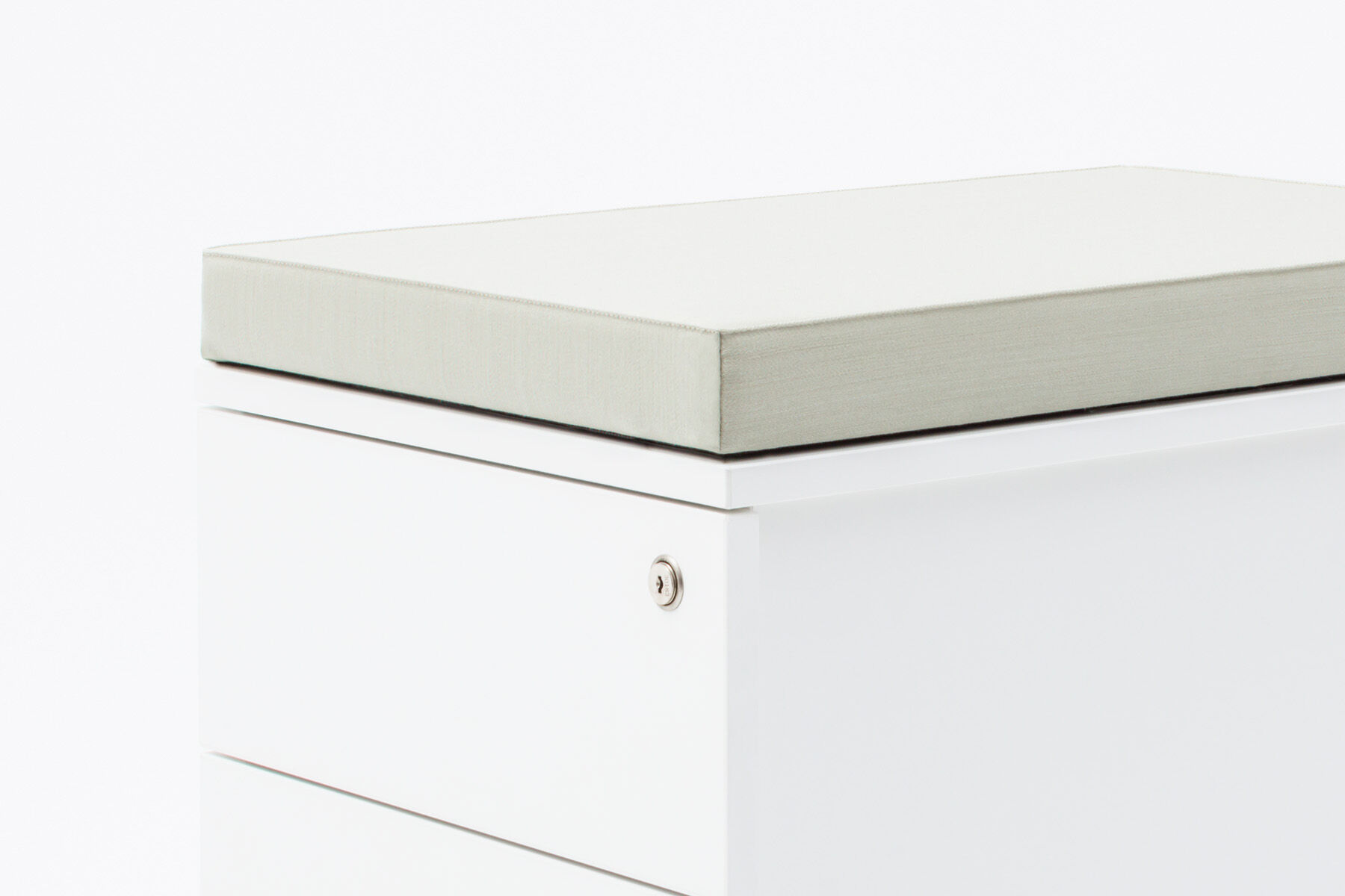 Basic Office D23.6" Lockable Pedestal w/Top Plate, 4 Drawers & Pencil Tray