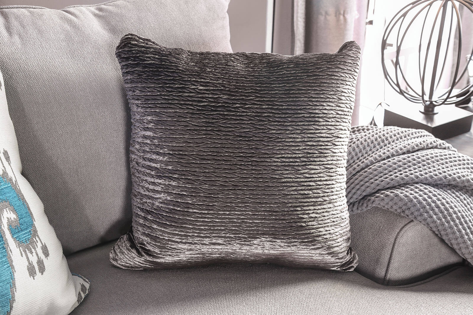 Renesmee Fabric Loveseat