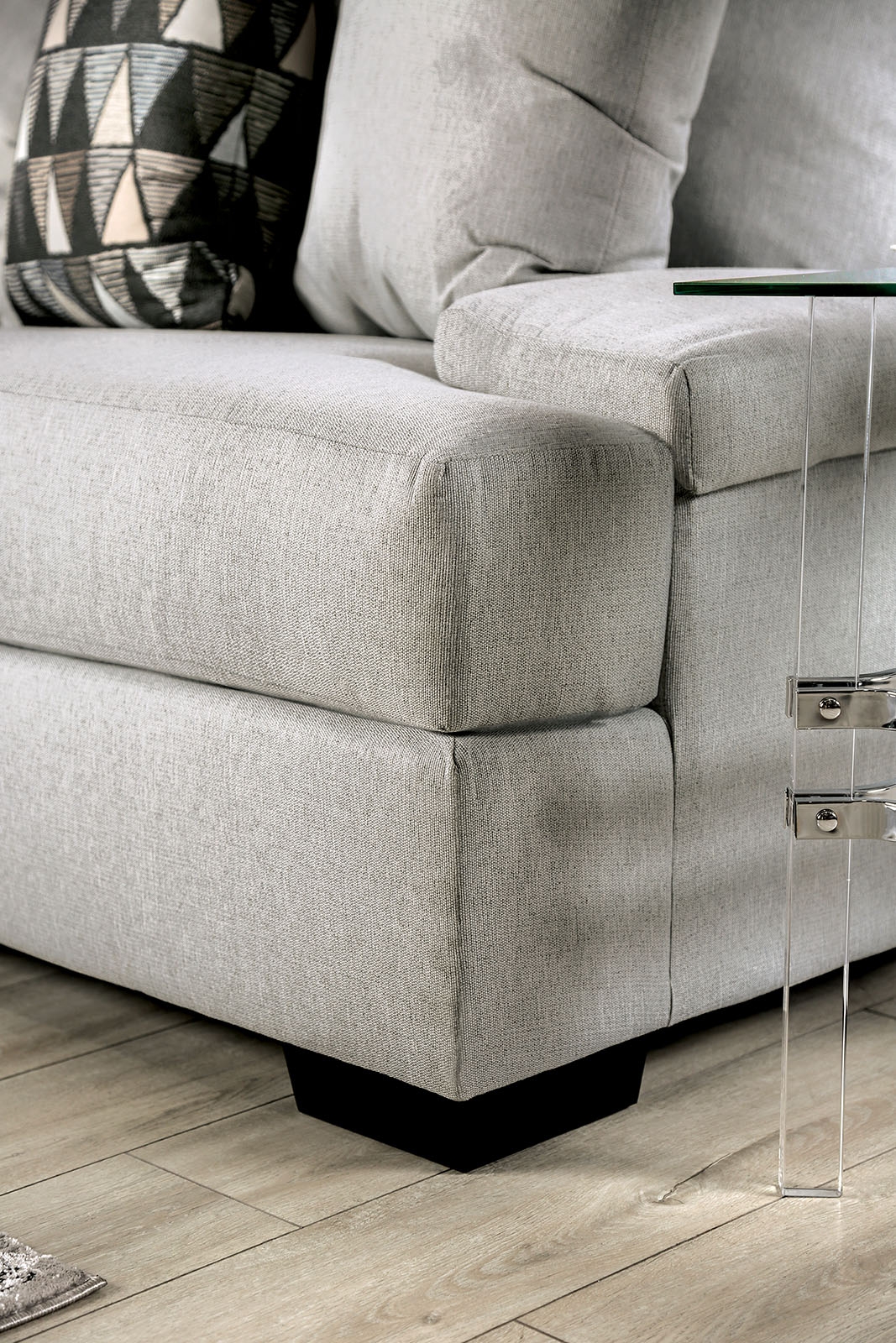 Reigate Fabric Loveseat