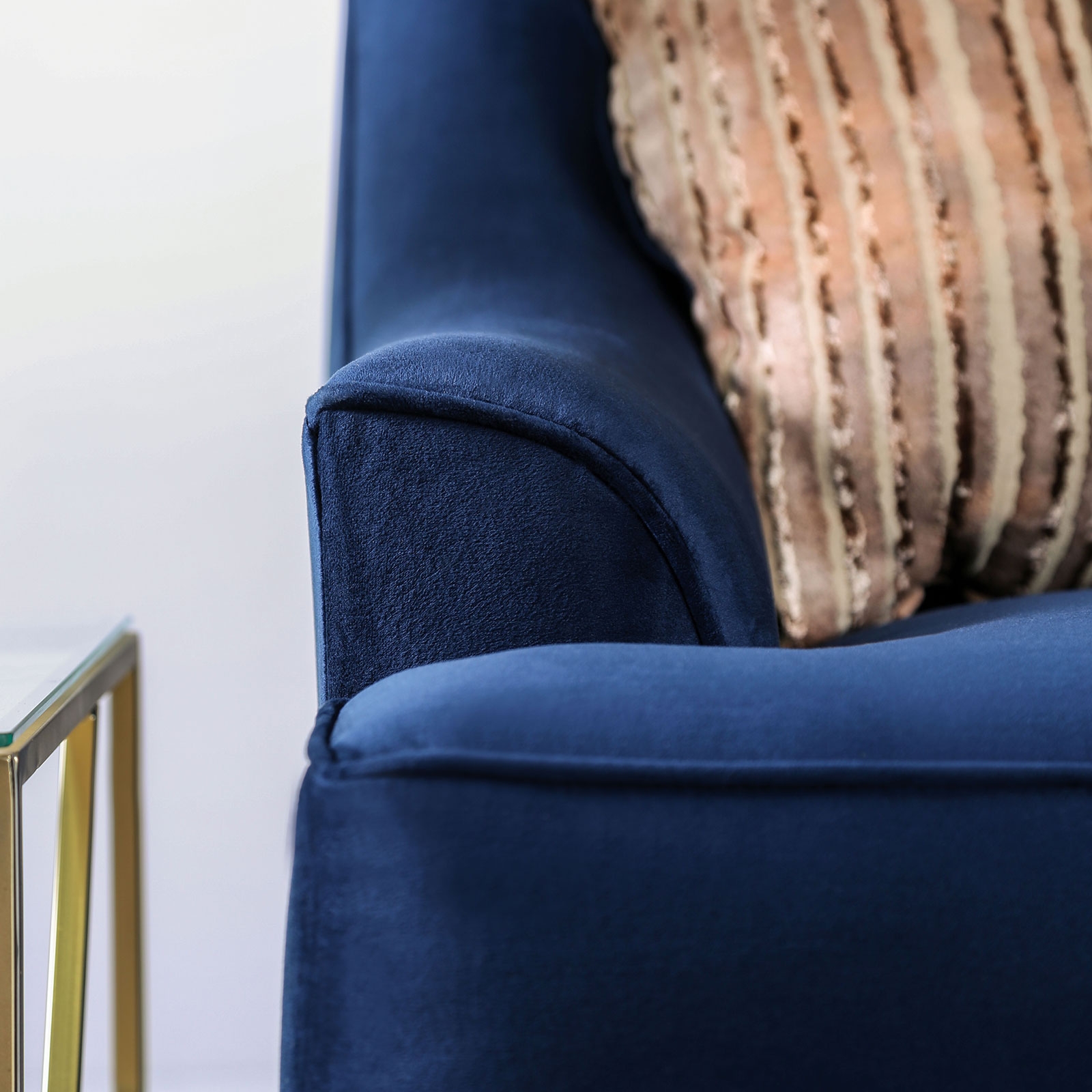 Sisseton Fabric Loveseat