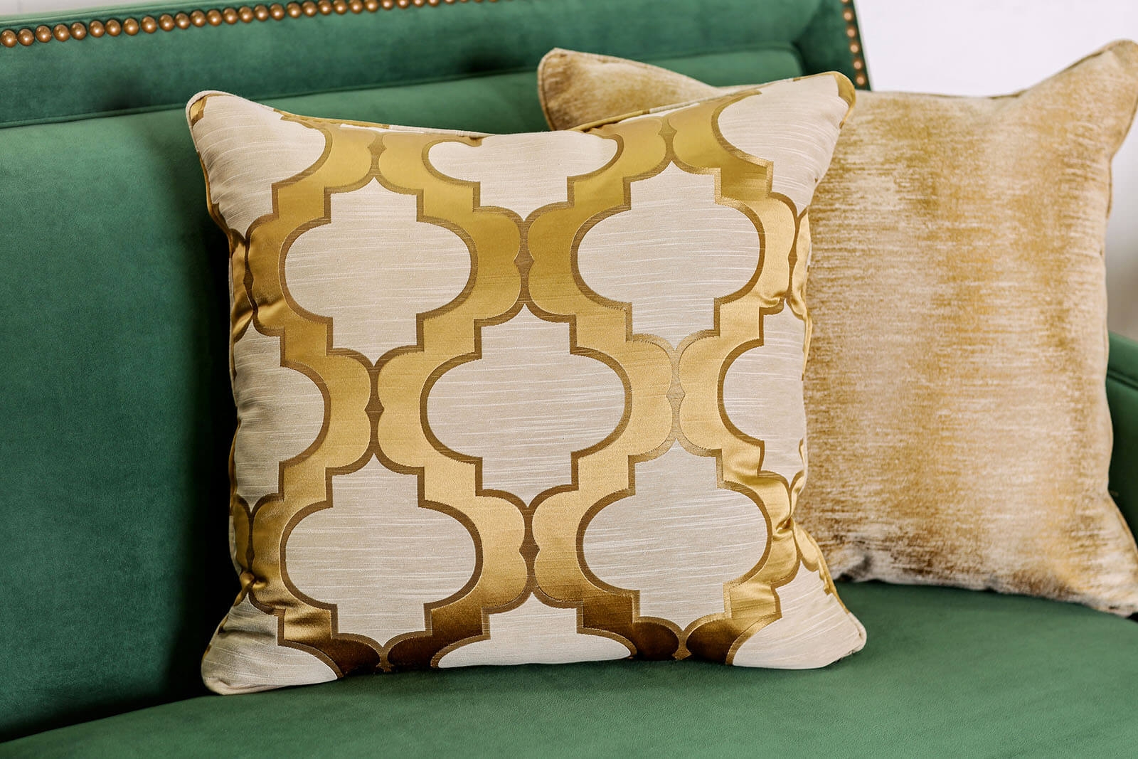 Verdante Fabric Living Room Set