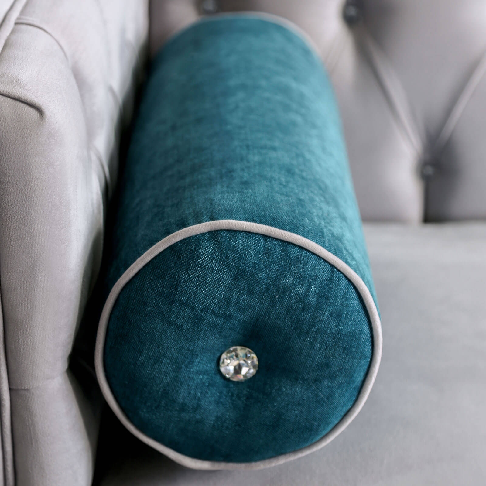 Silvan Velvet Fabric Loveseat