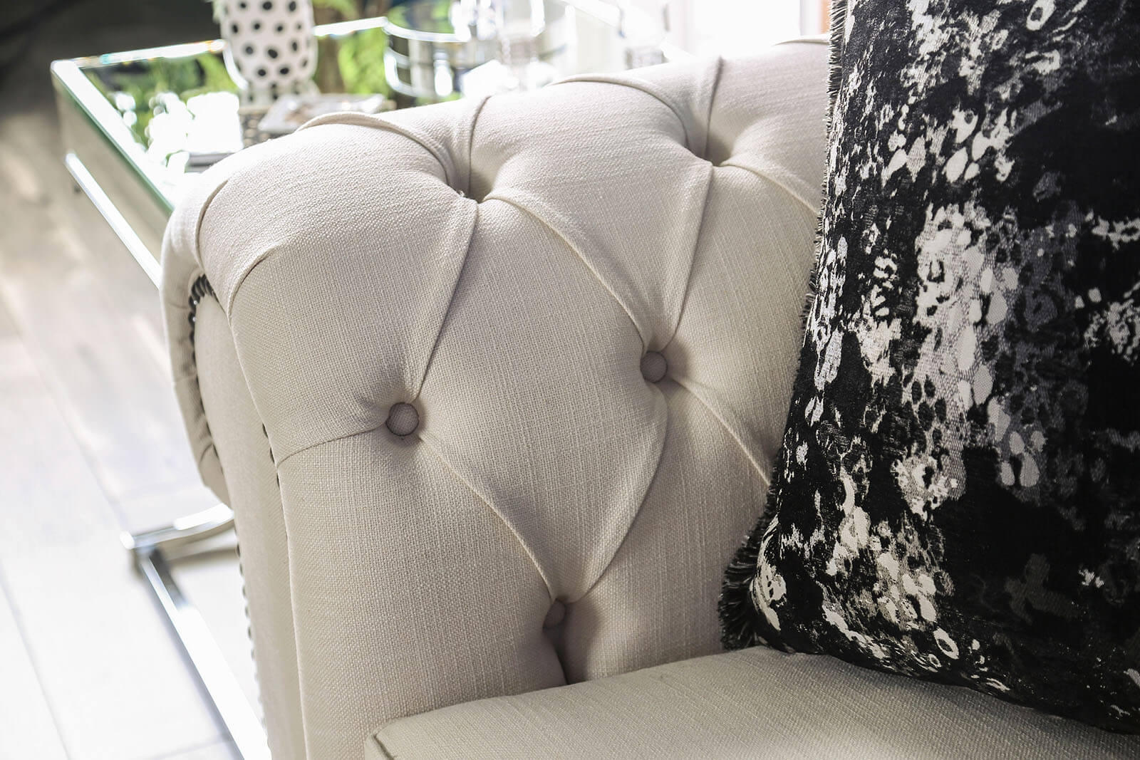 Gilda Fabric Living Room Set