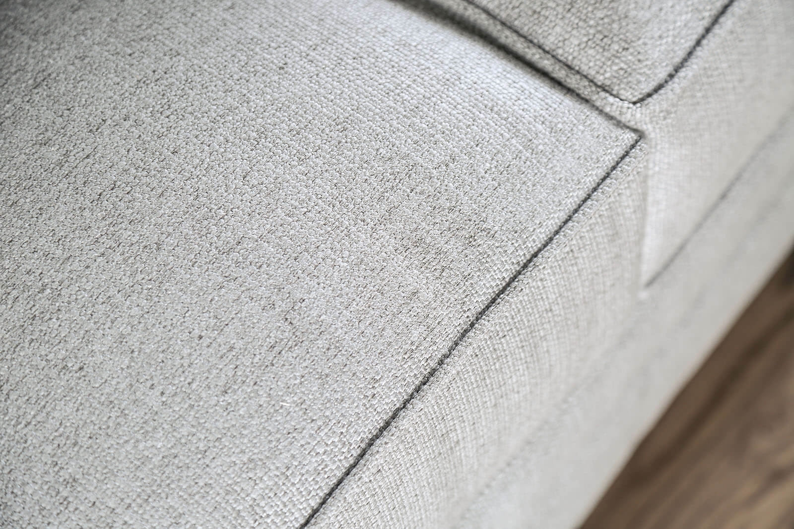 Giovanni Linen Fabric Loveseat