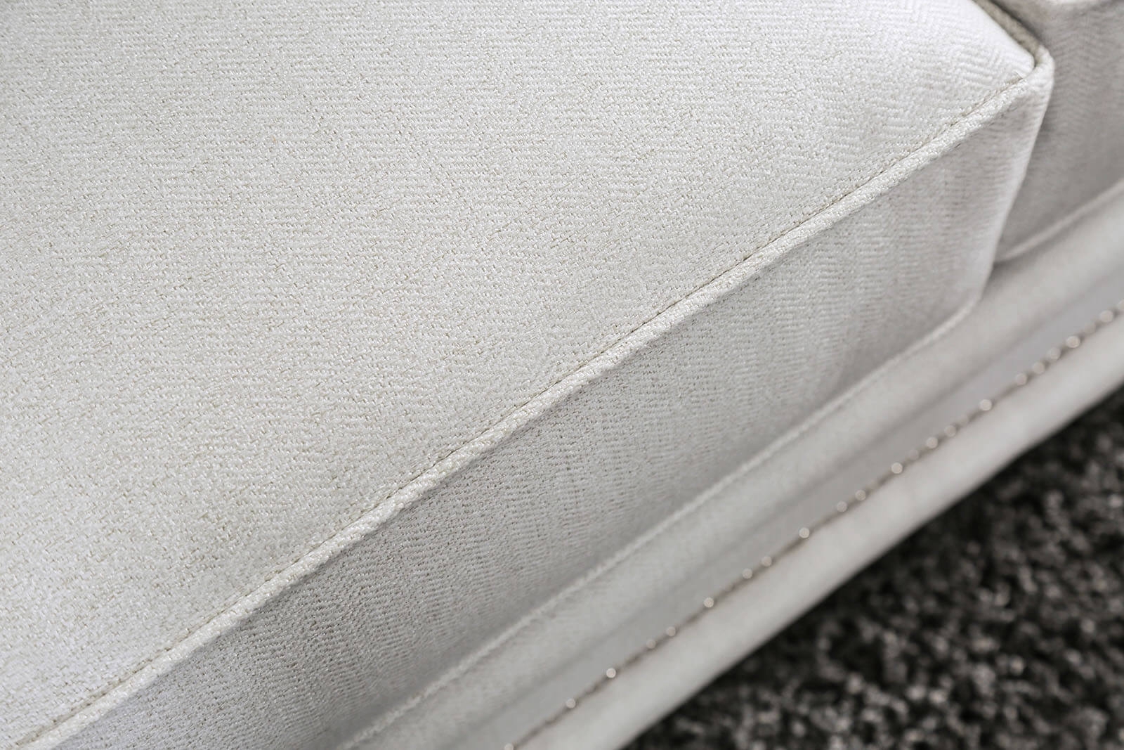 Ilse Fabric Living Room Set