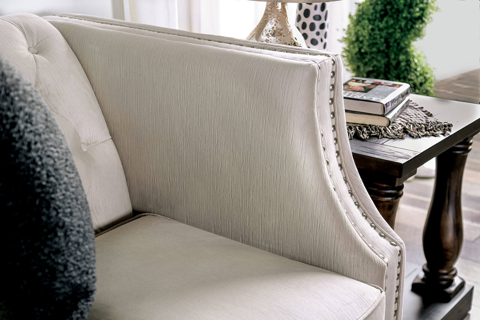 Aniyah Fabric Living Room Set