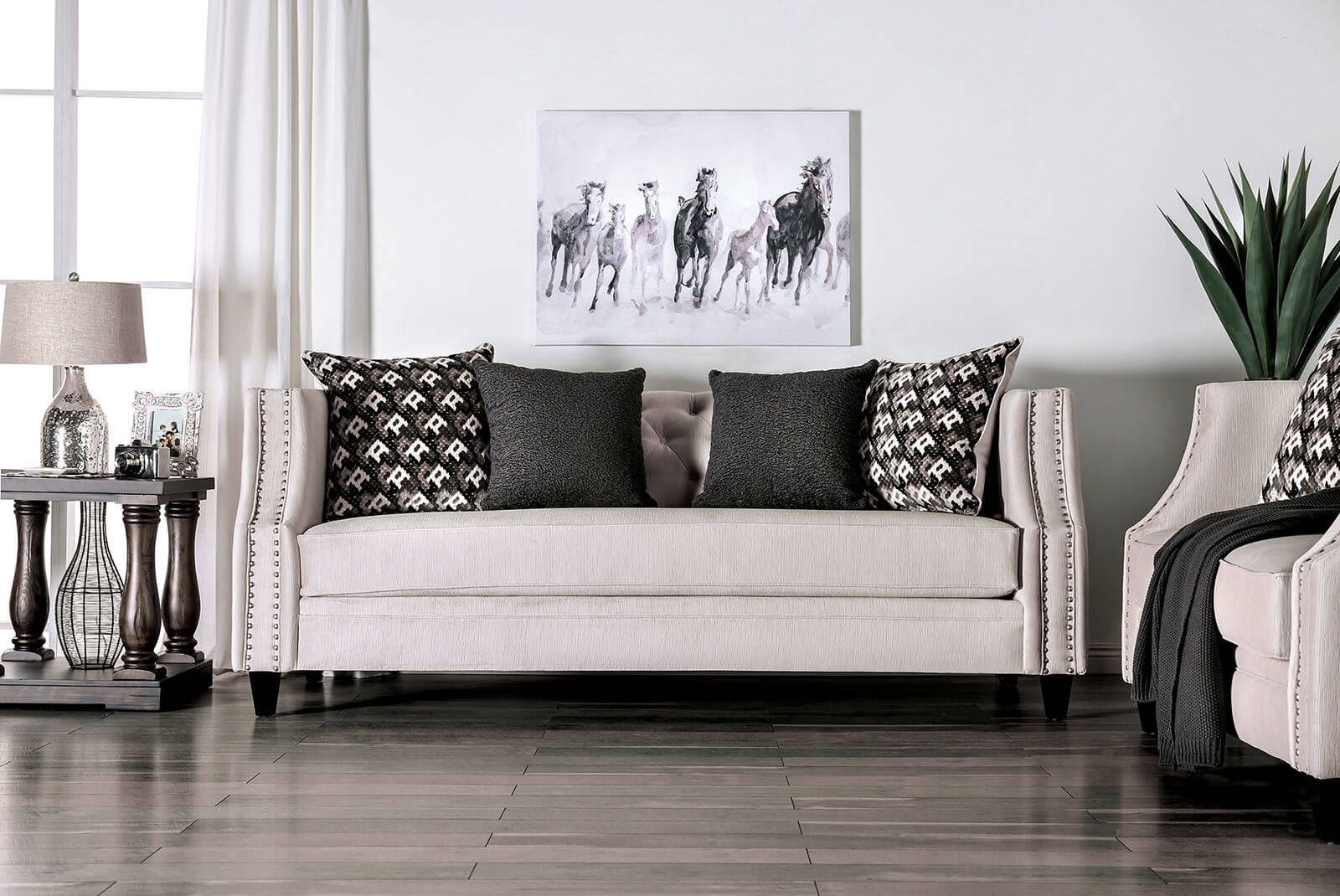 Aniyah Fabric Living Room Set