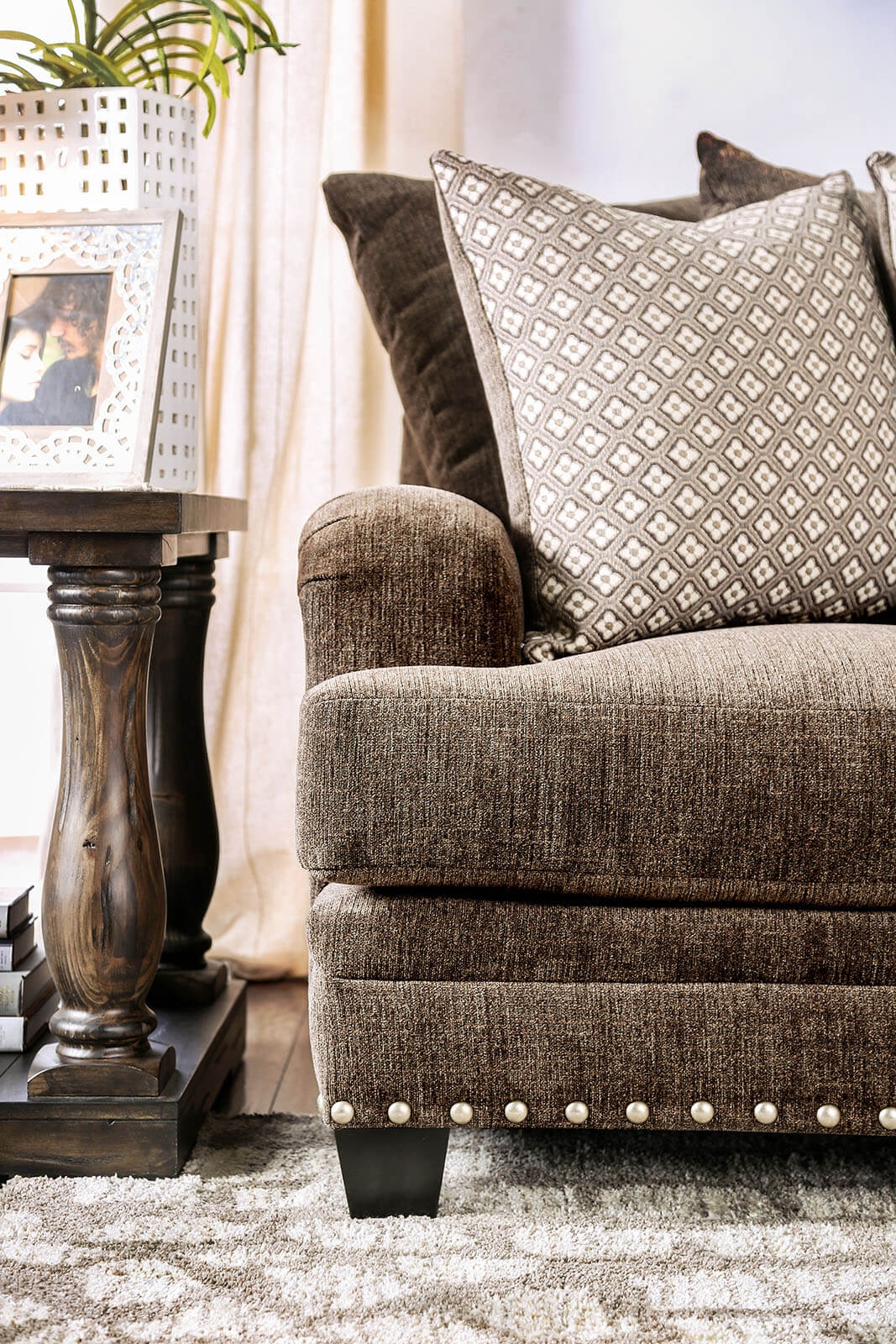 Pauline Fabric Sofa, Composition 1