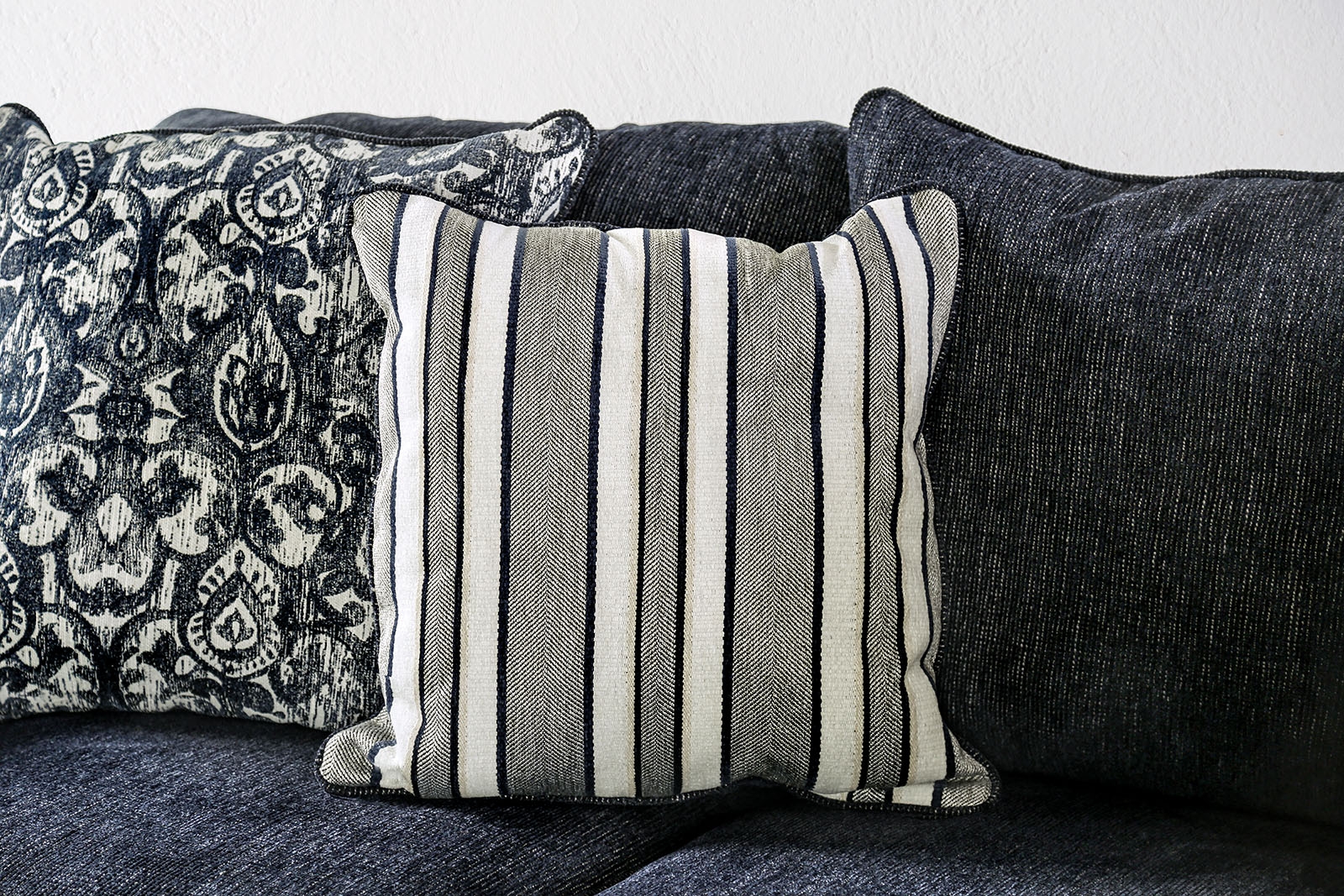 Hadleigh Fabric Living Room Set
